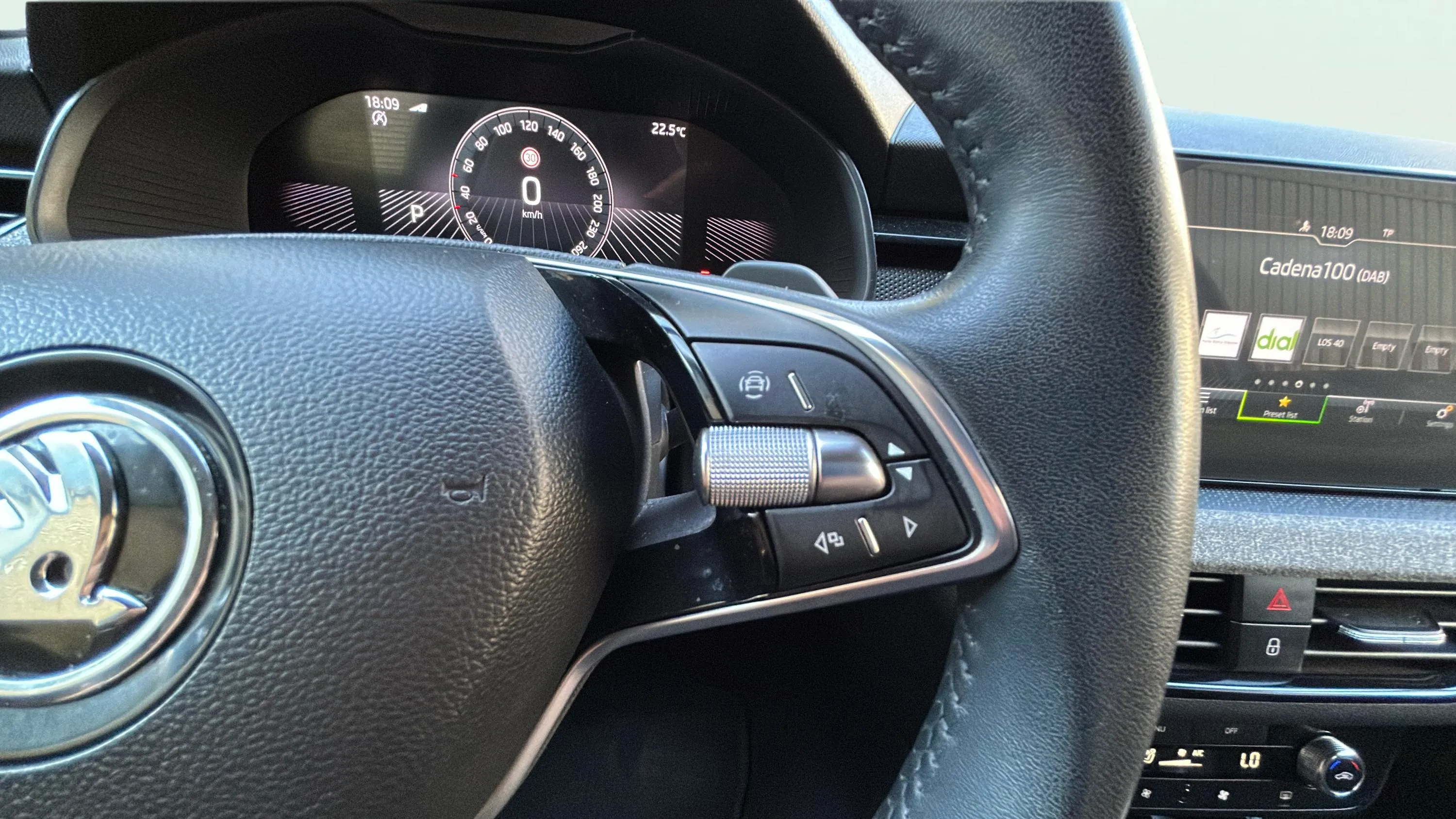 Škoda Scala 1.0 TSI DSG Selection - foto 20