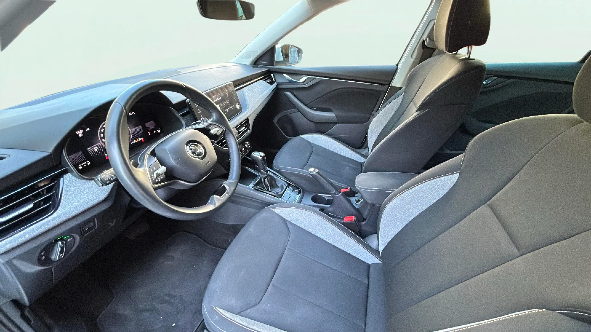 Škoda Scala 1.0 TSI DSG Selection - foto 13