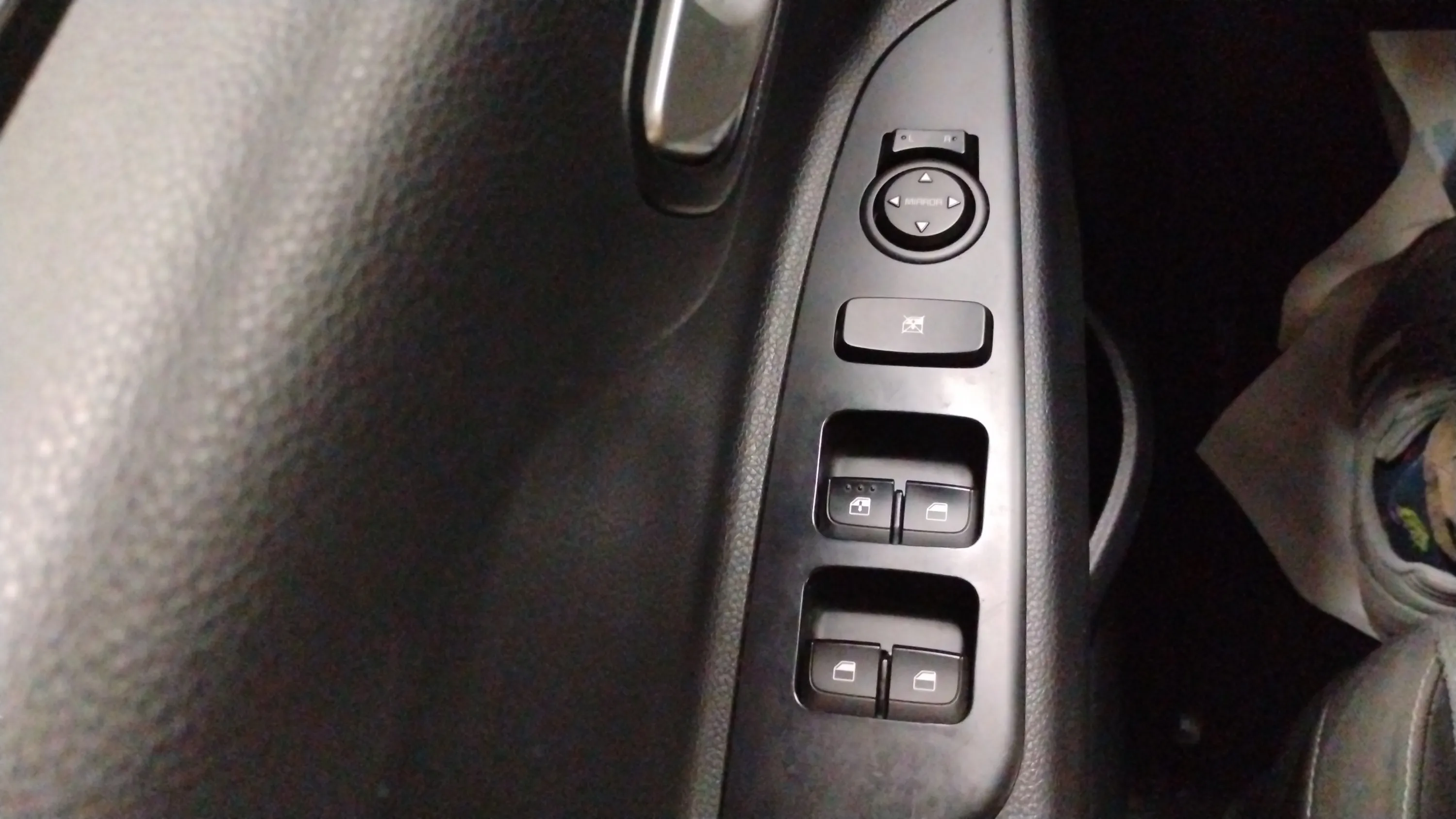 Kia Stonic 1.0 T-GDi Concept - foto 22