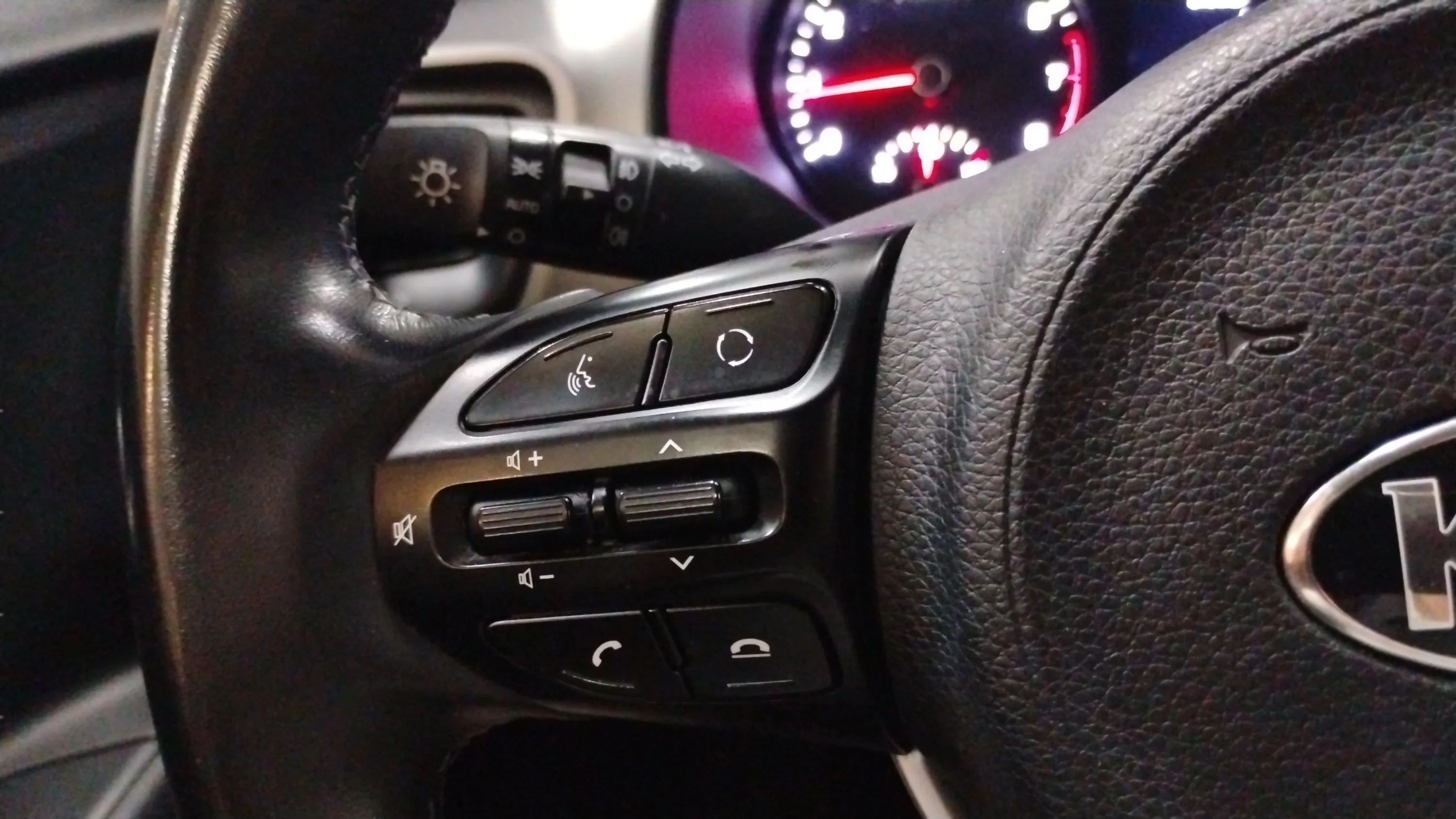 Kia Stonic 1.0 T-GDi Concept - foto 20