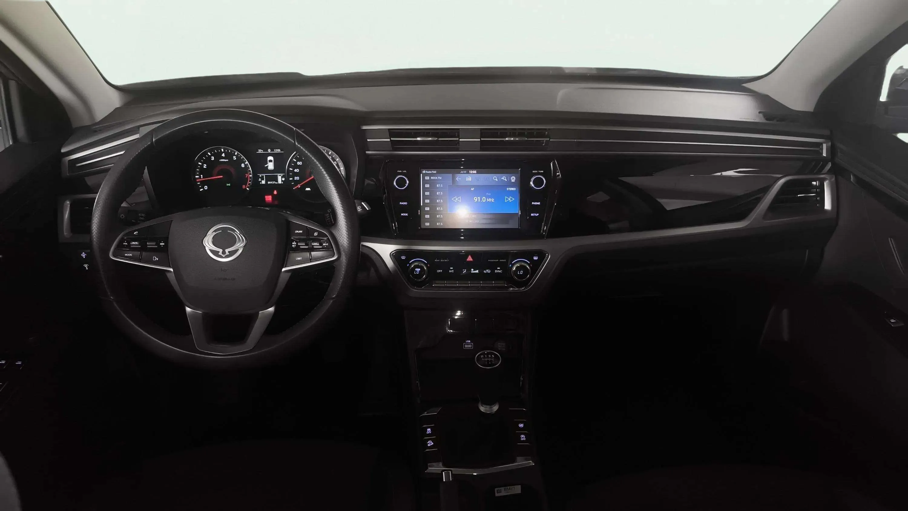 SsangYong Korando G15T LP Urban Plus - foto 9
