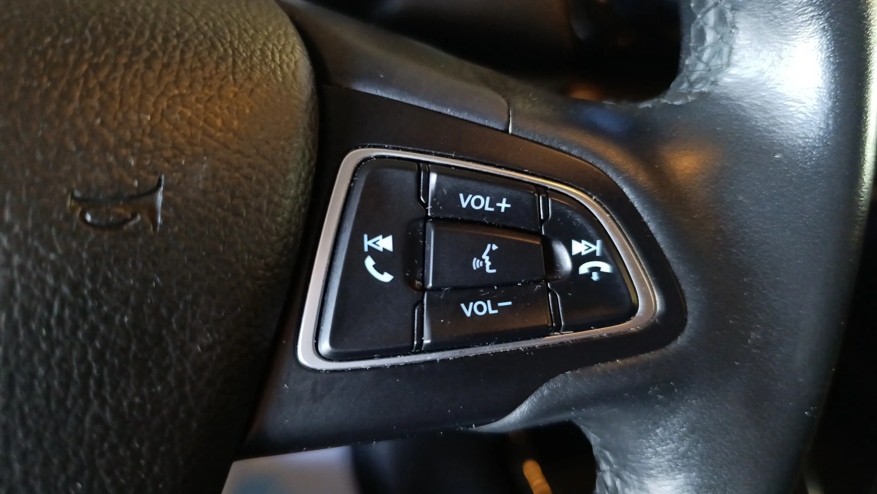 Ford EcoSport 1.0T EcoBoost Active - foto 13