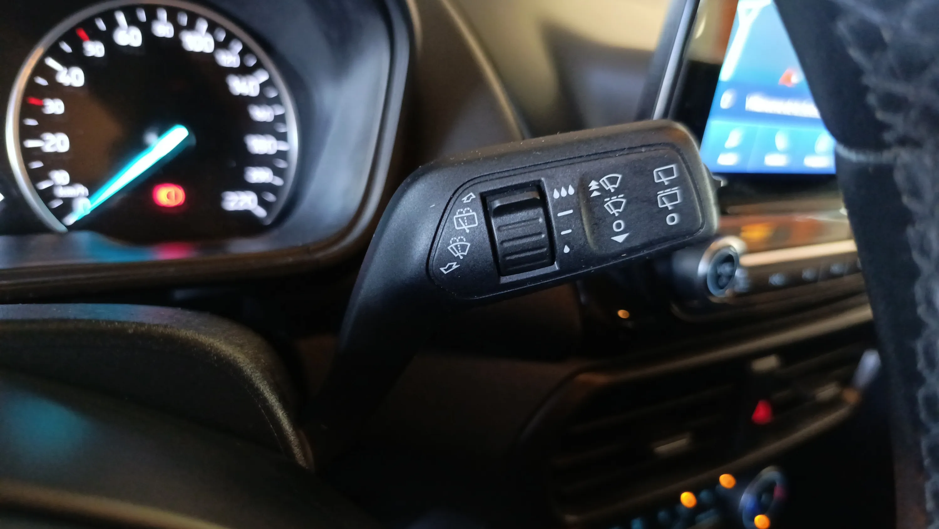 Ford EcoSport 1.0T EcoBoost Active - foto 14