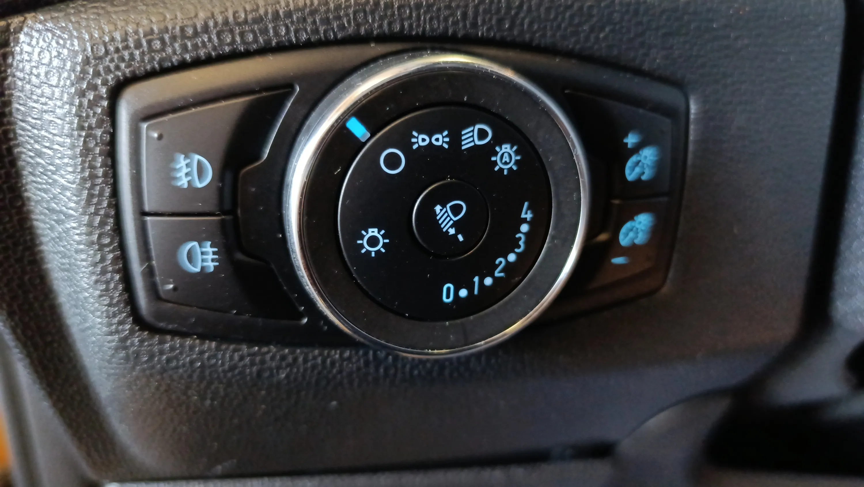 Ford EcoSport 1.0T EcoBoost Active - foto 30