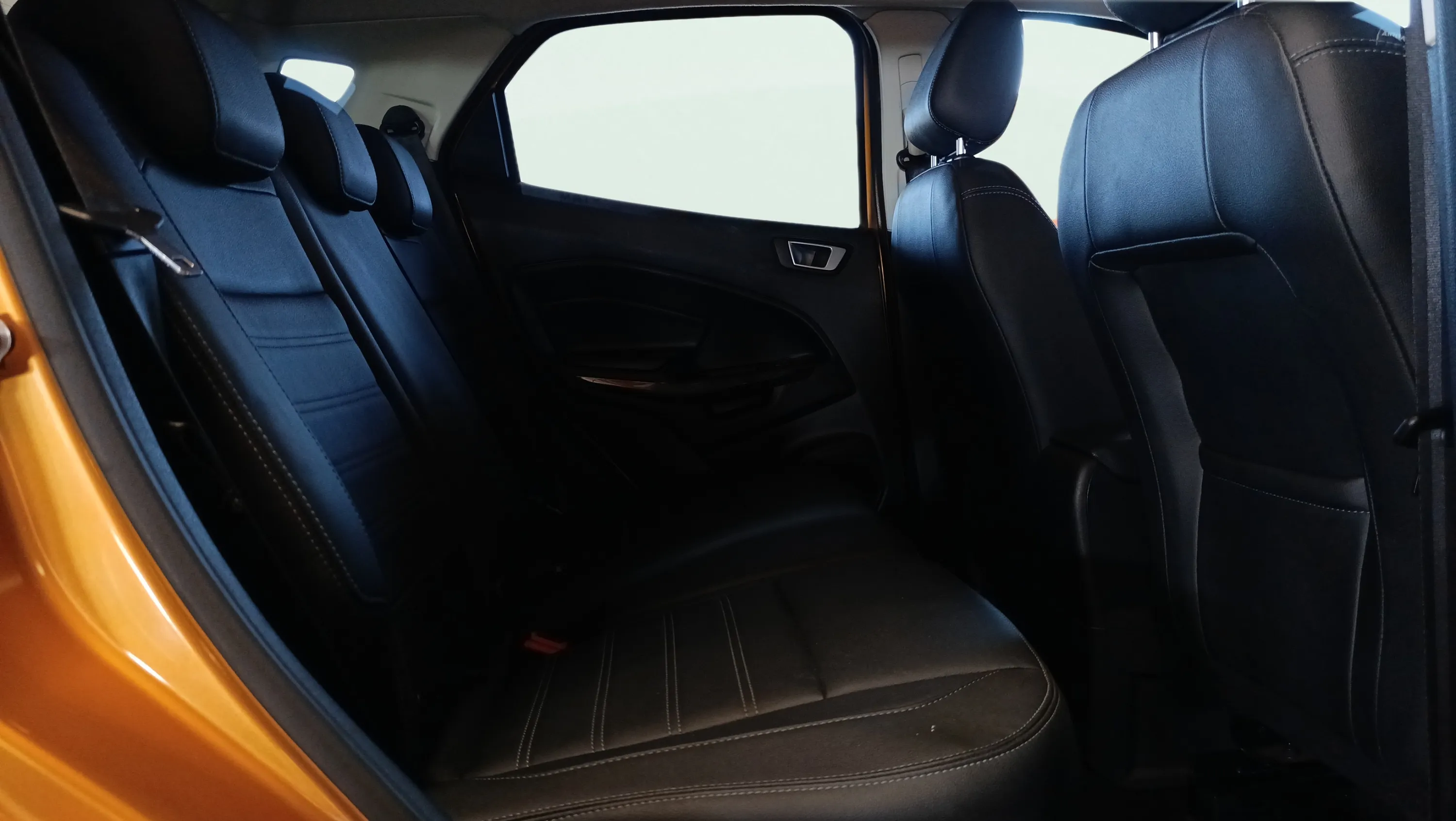 Ford EcoSport 1.0T EcoBoost Active - foto 35