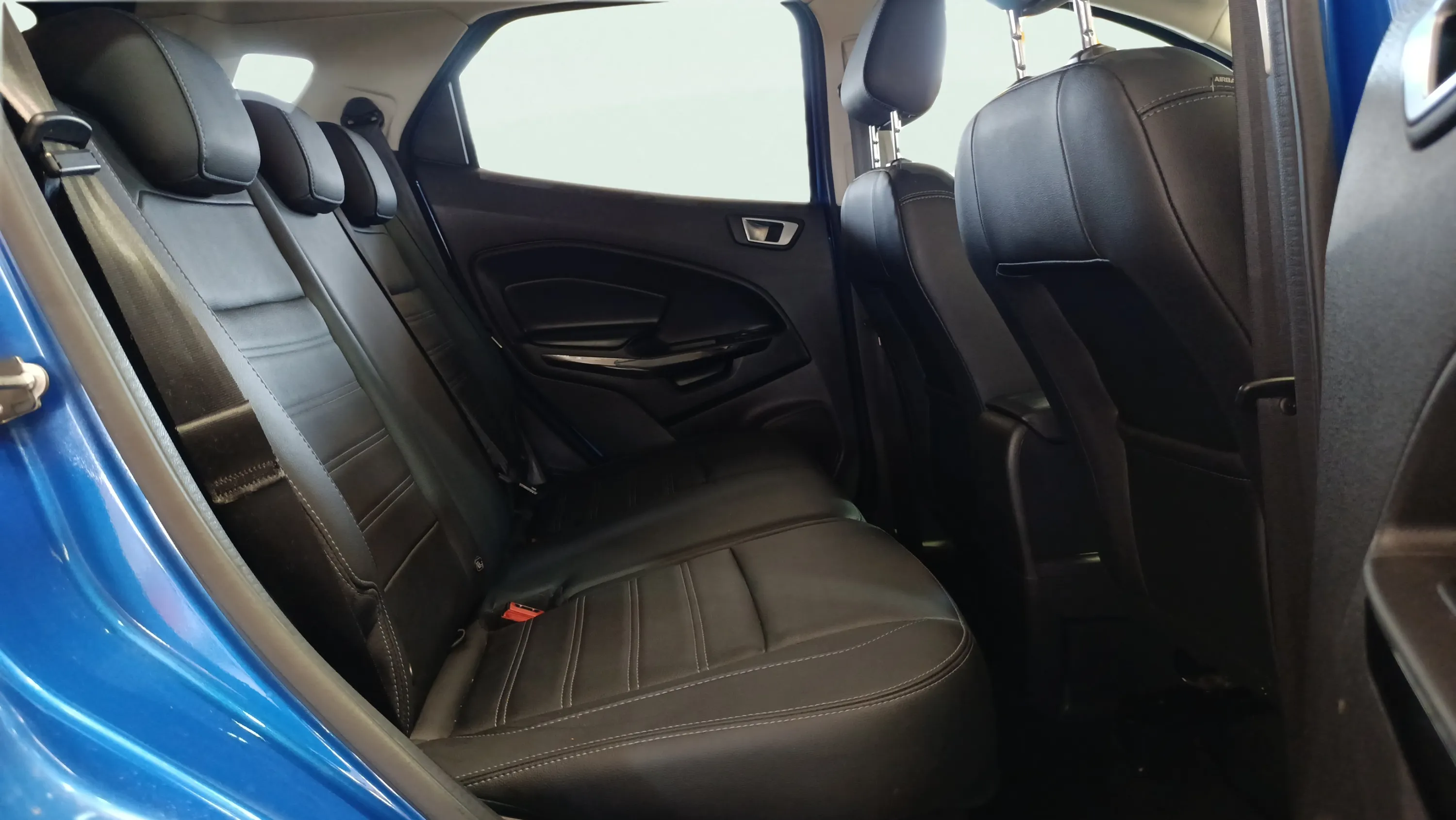 Ford EcoSport 1.0T EcoBoost Active - foto 35
