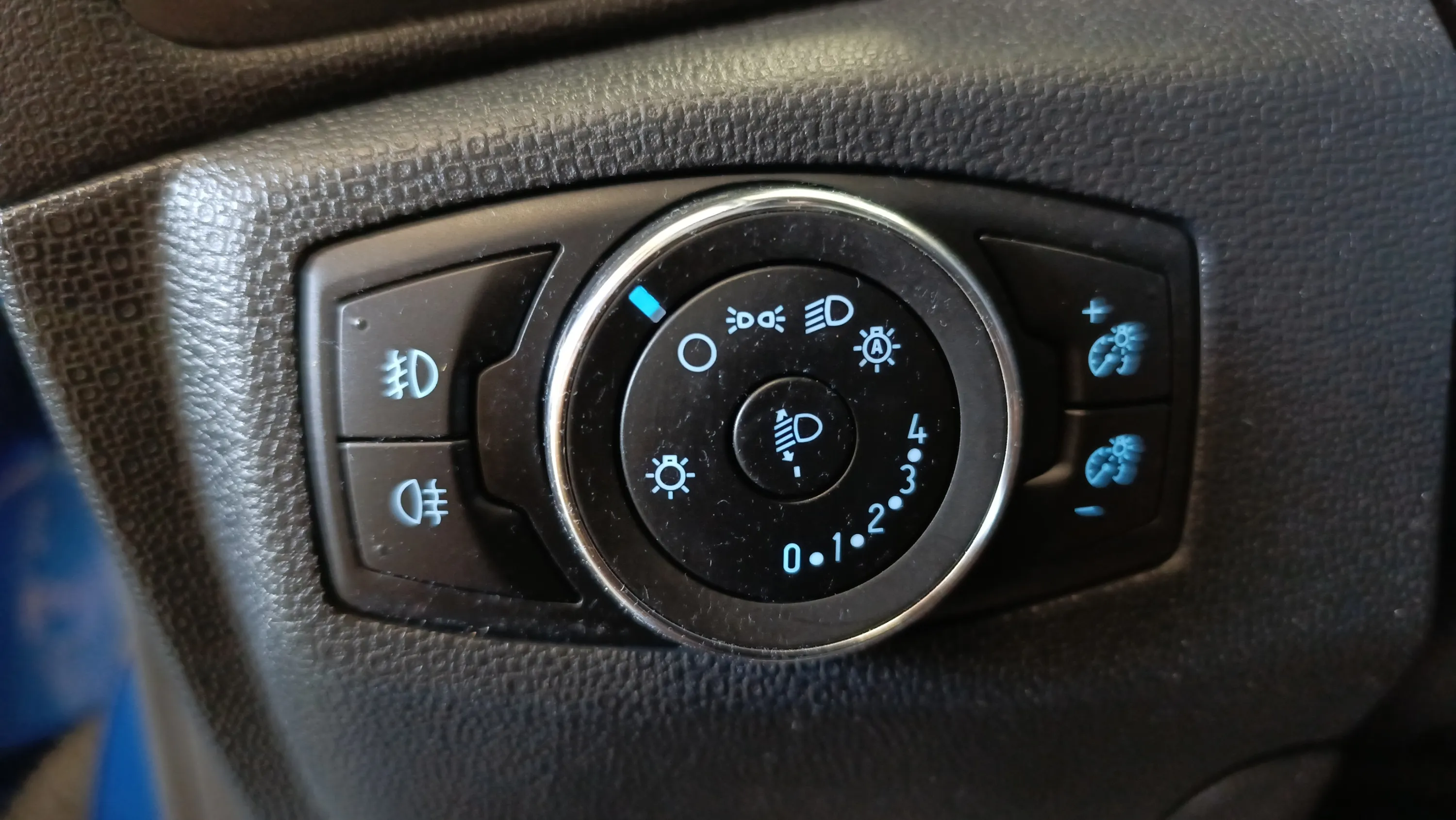 Ford EcoSport 1.0T EcoBoost Active - foto 30