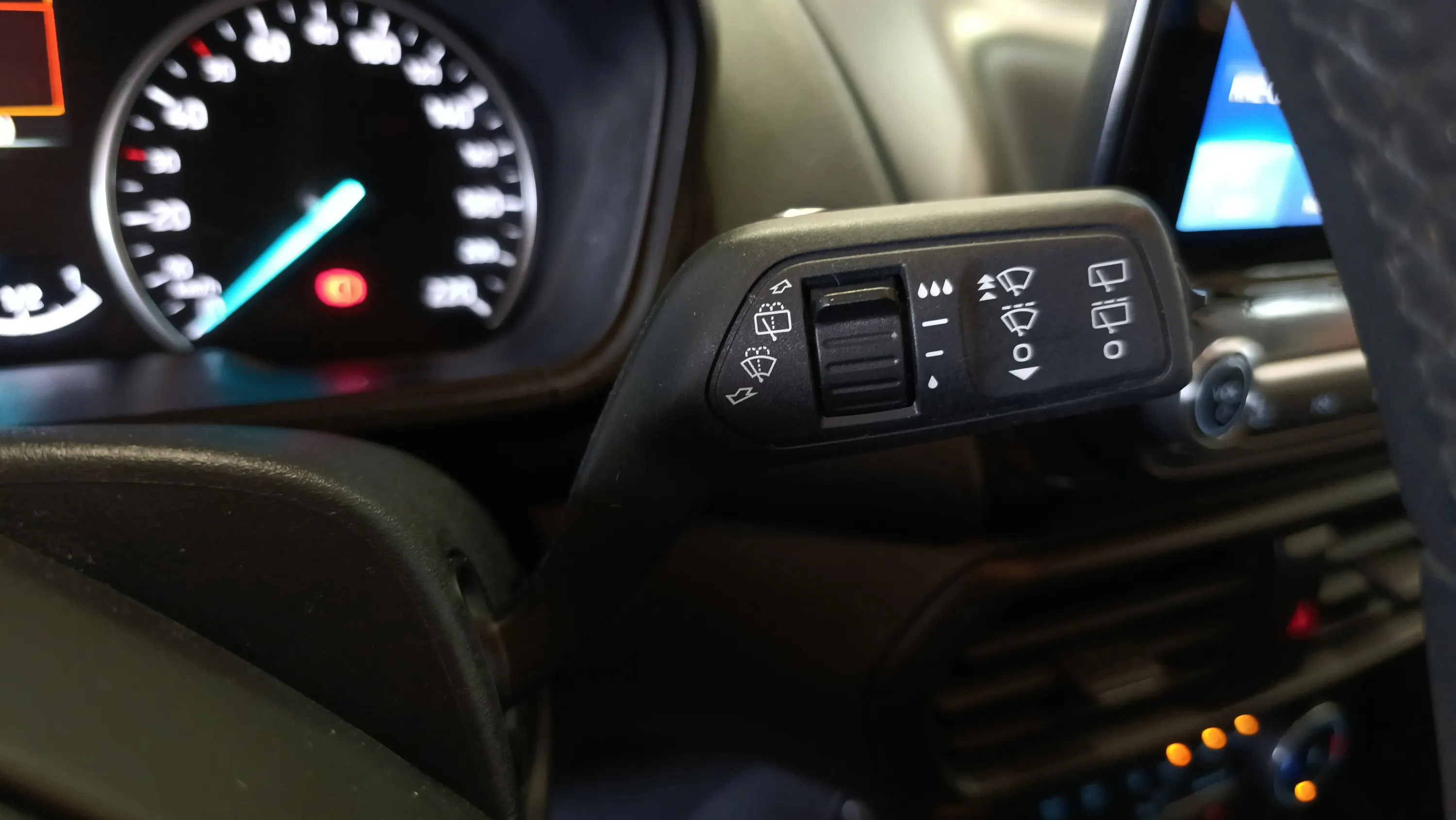 Ford EcoSport 1.0T EcoBoost Active - foto 14