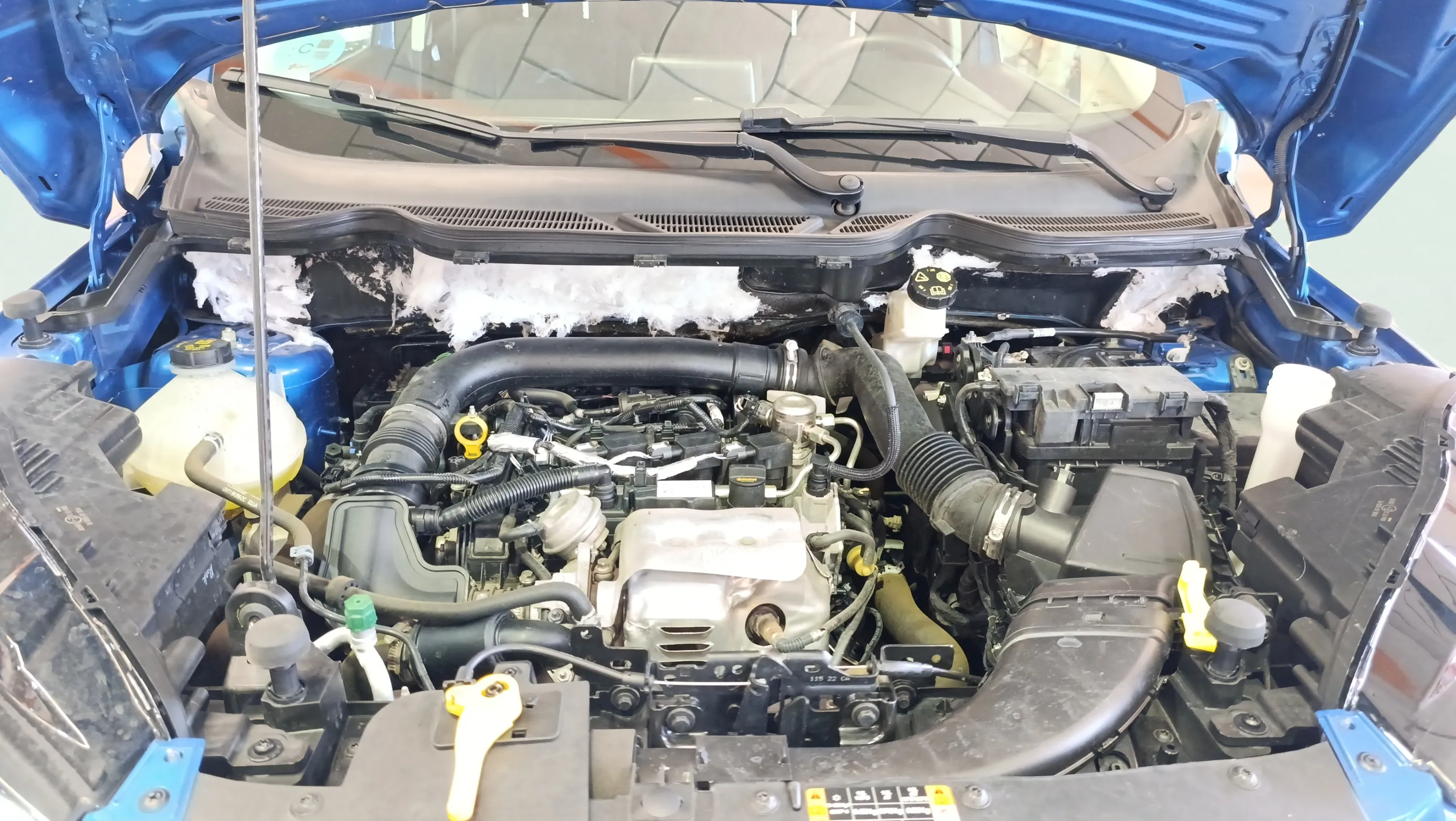 Ford EcoSport 1.0T EcoBoost Active - foto 38