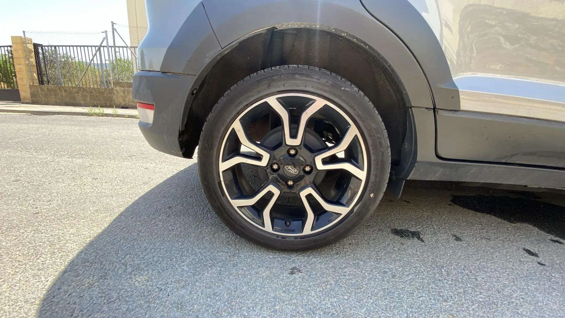 Ford EcoSport 1.0T EcoBoost ST Line - foto 39