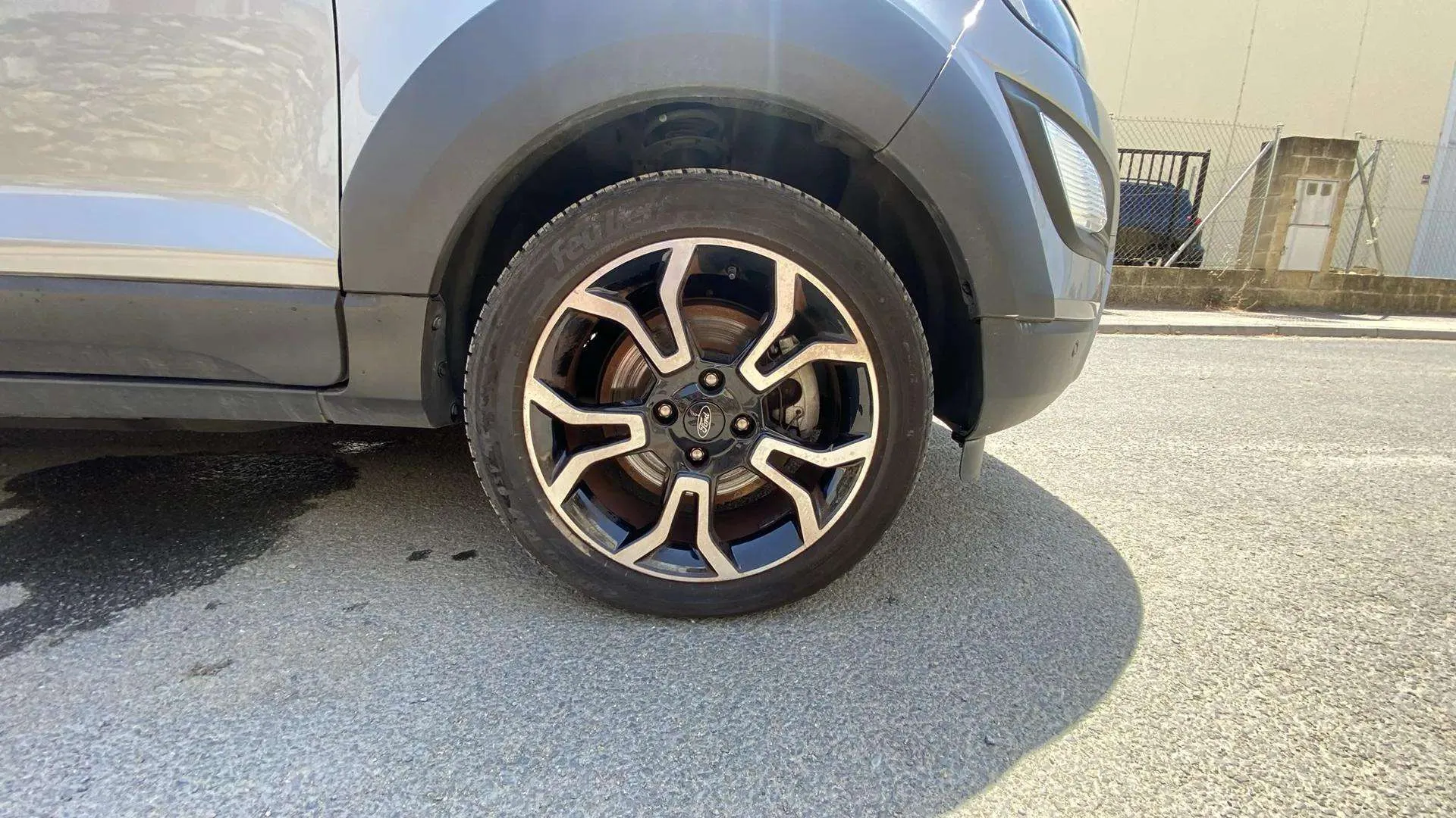 Ford EcoSport 1.0T EcoBoost ST Line - foto 38