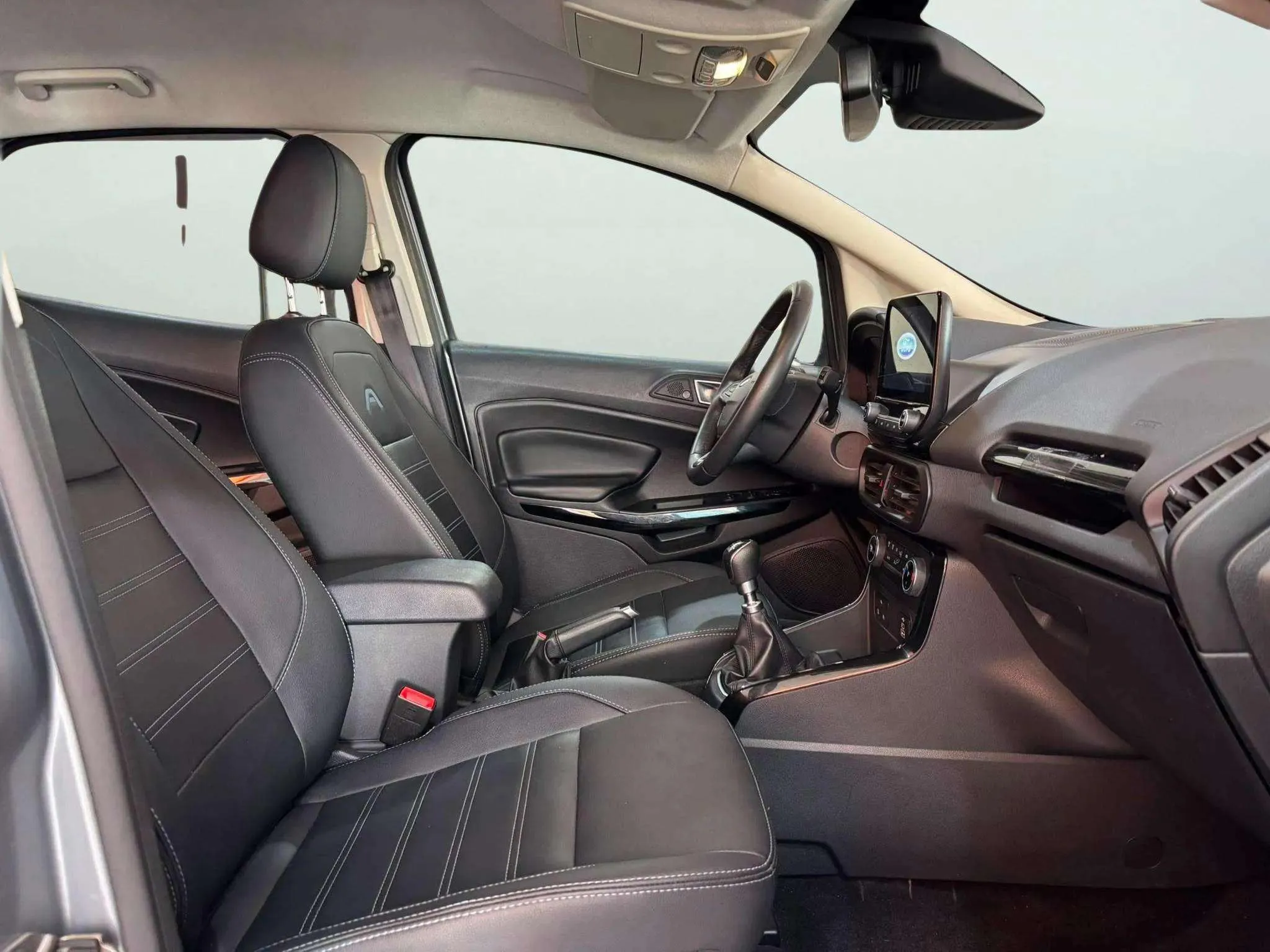 Ford EcoSport 1.0T EcoBoost Active - foto 9