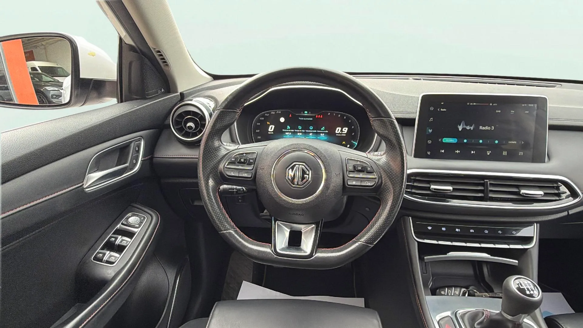 MG HS 1.5 Turbo GDI Luxury - foto 17