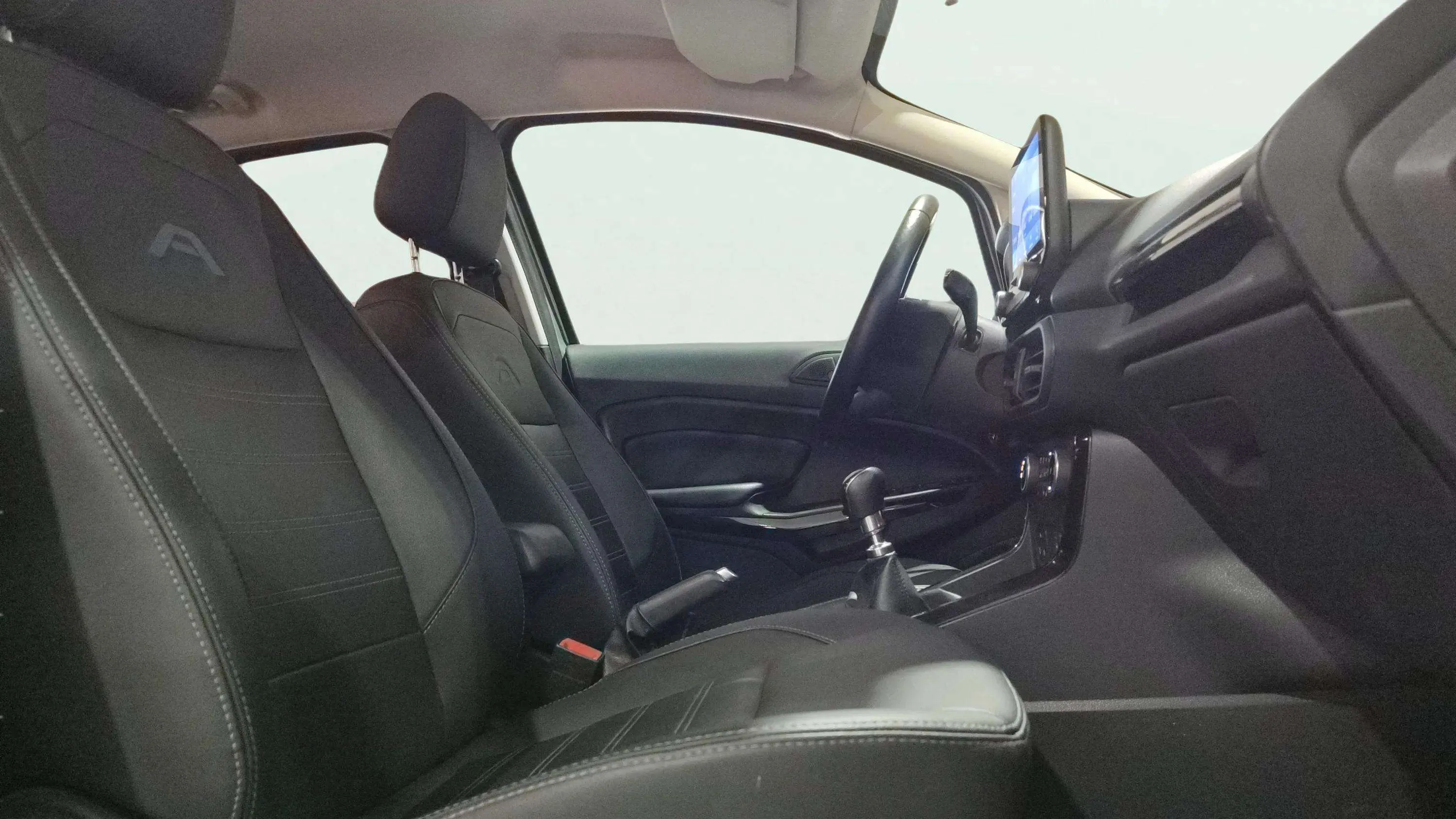 Ford EcoSport 1.0T EcoBoost Active - foto 14