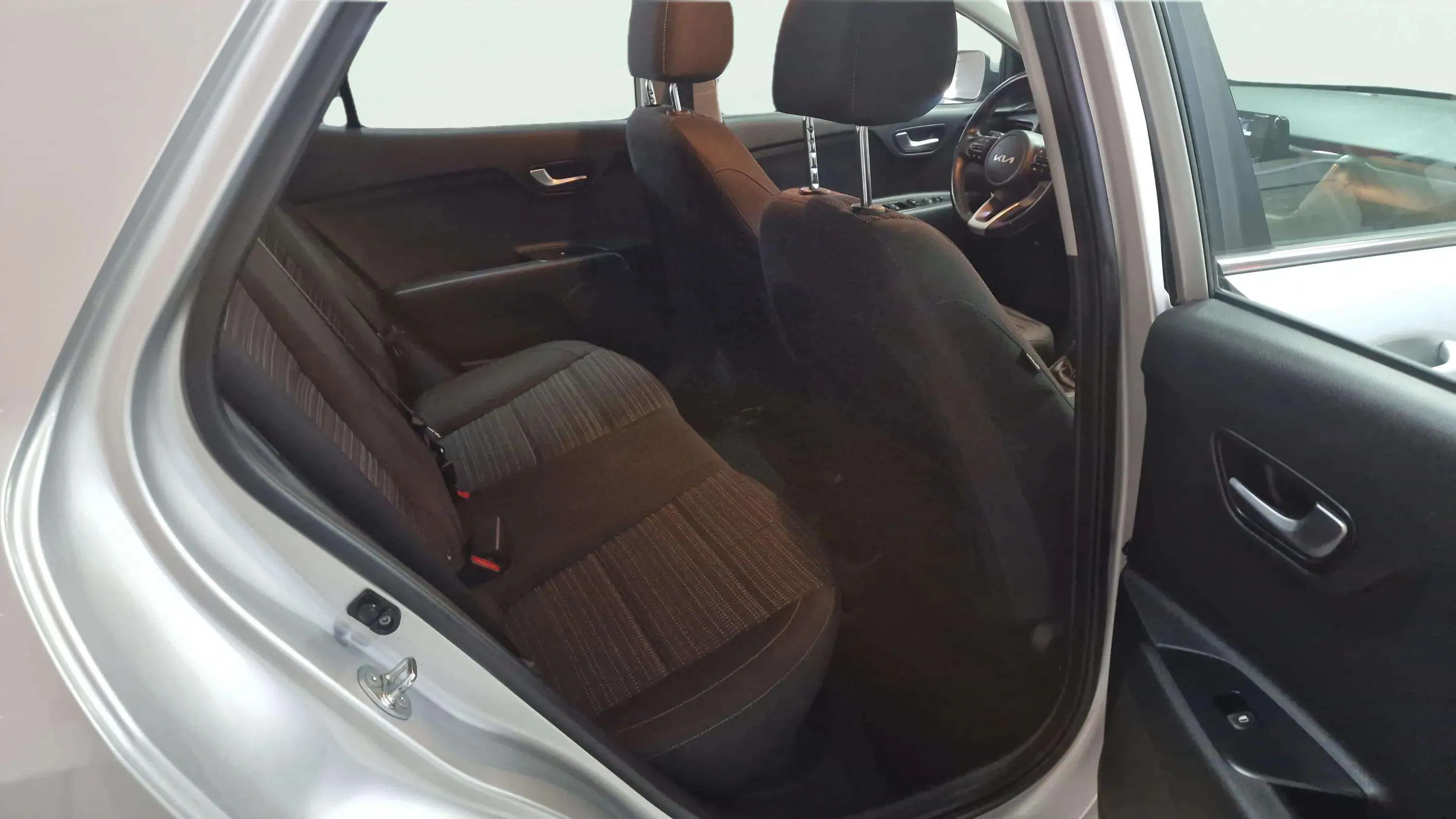 Kia Stonic 1.0 T-GDi MHEV Drive - foto 22