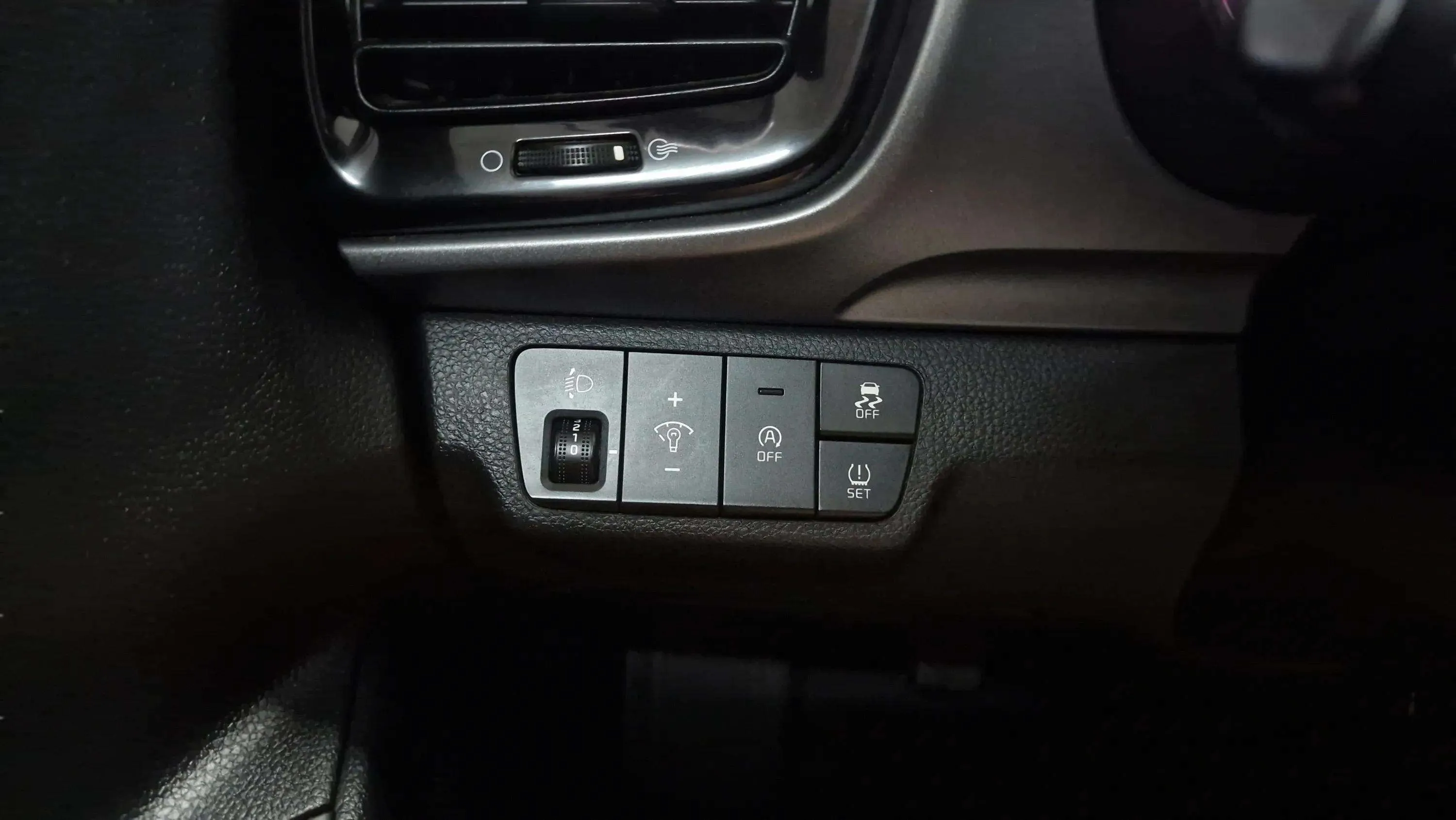 Kia Stonic 1.0 T-GDi MHEV Drive - foto 20