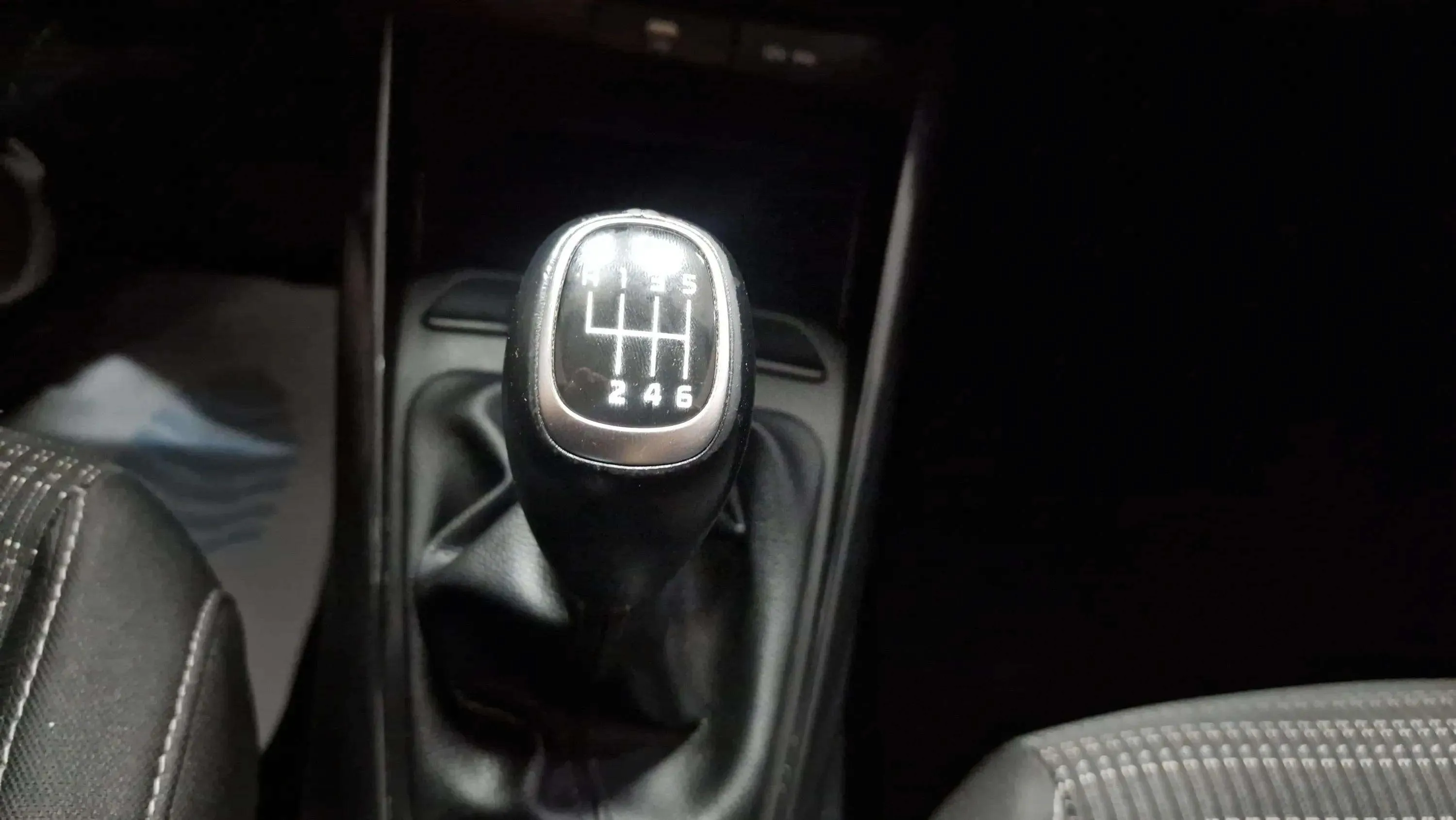 Kia Stonic 1.0 T-GDi MHEV Drive - foto 10