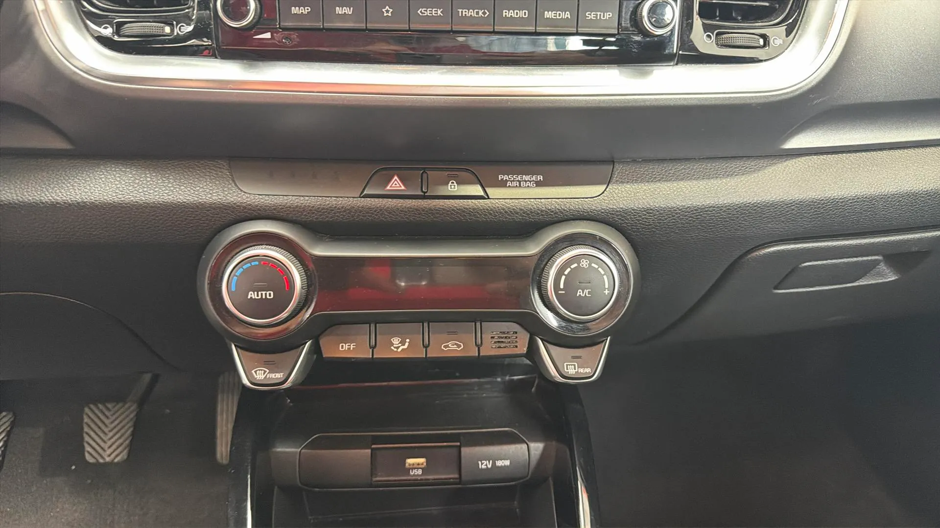Kia Stonic 1.0 T-GDi MHEV Drive - foto 21
