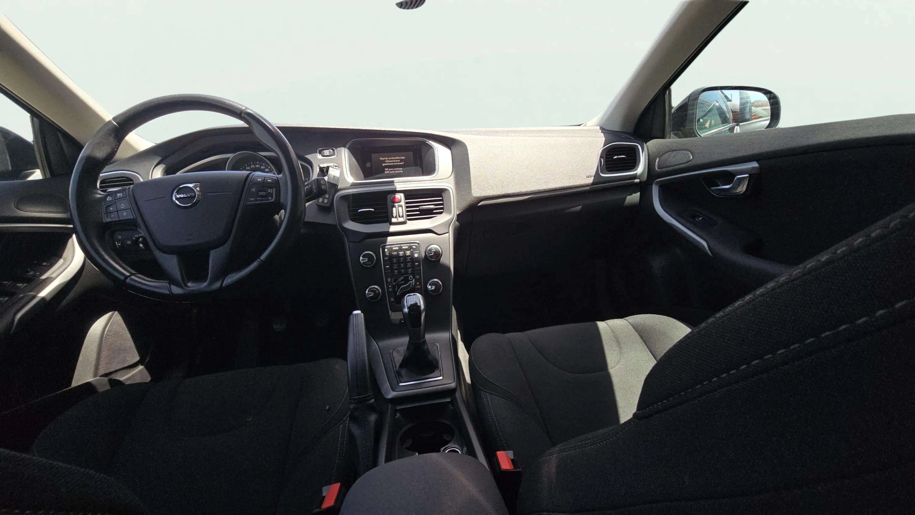 Volvo V40 2.0 D2 Inscription - foto 9