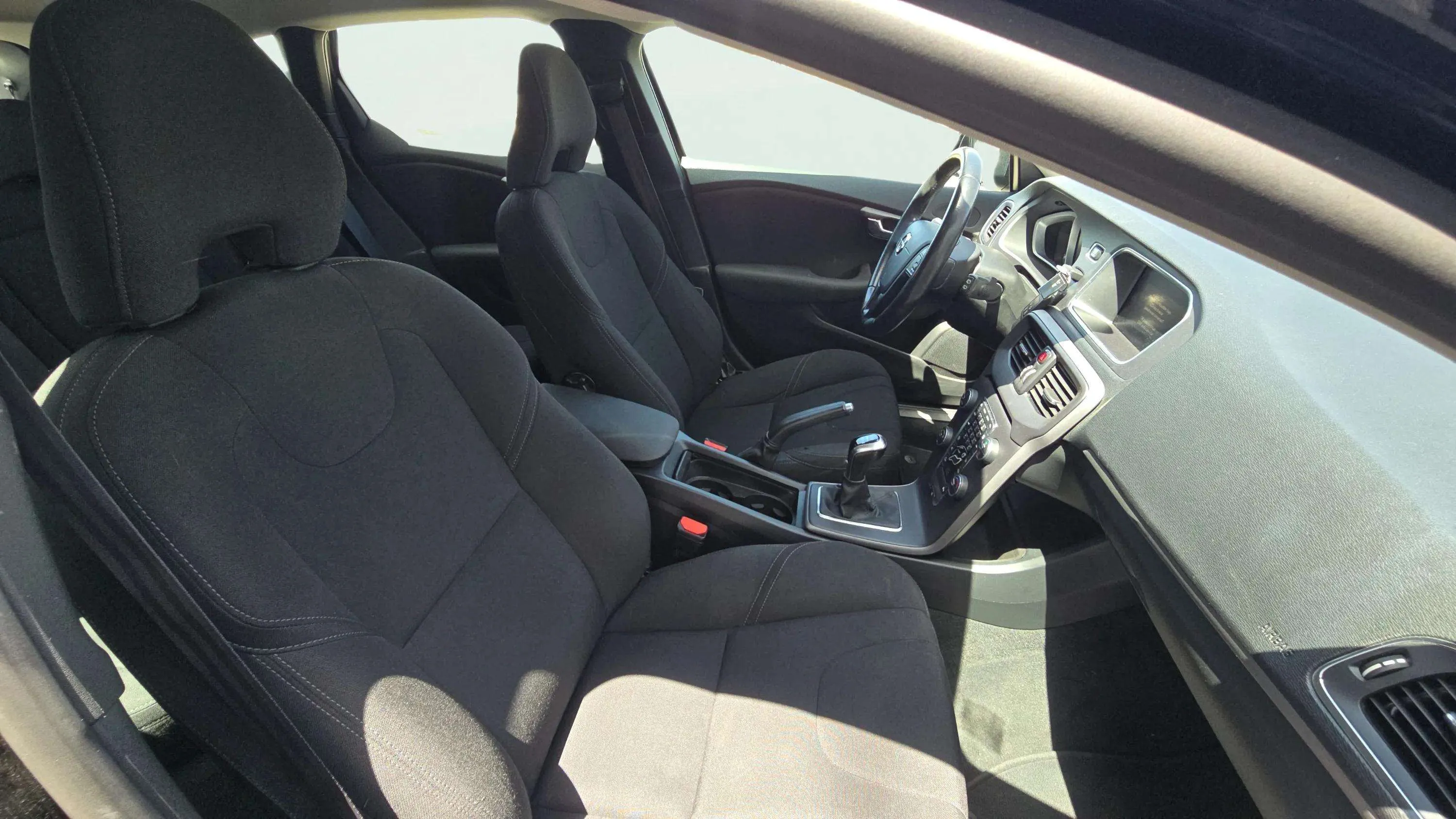 Volvo V40 2.0 D2 Inscription - foto 11