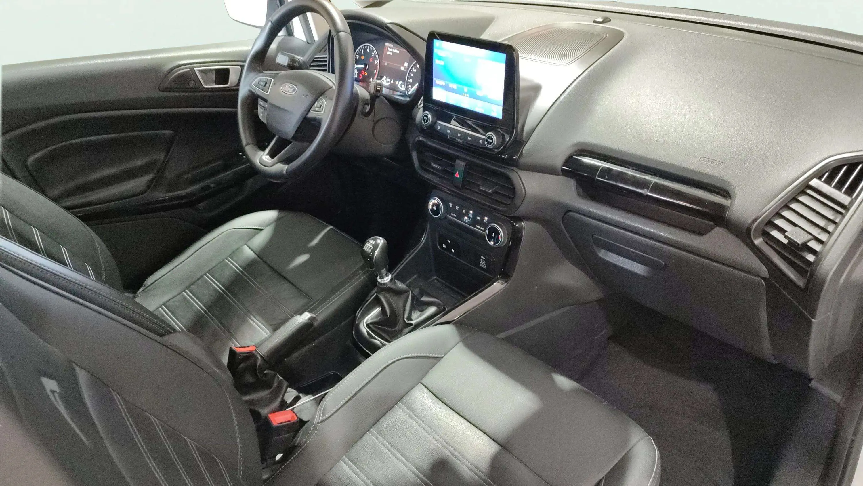 Ford EcoSport 1.0T EcoBoost Active - foto 17
