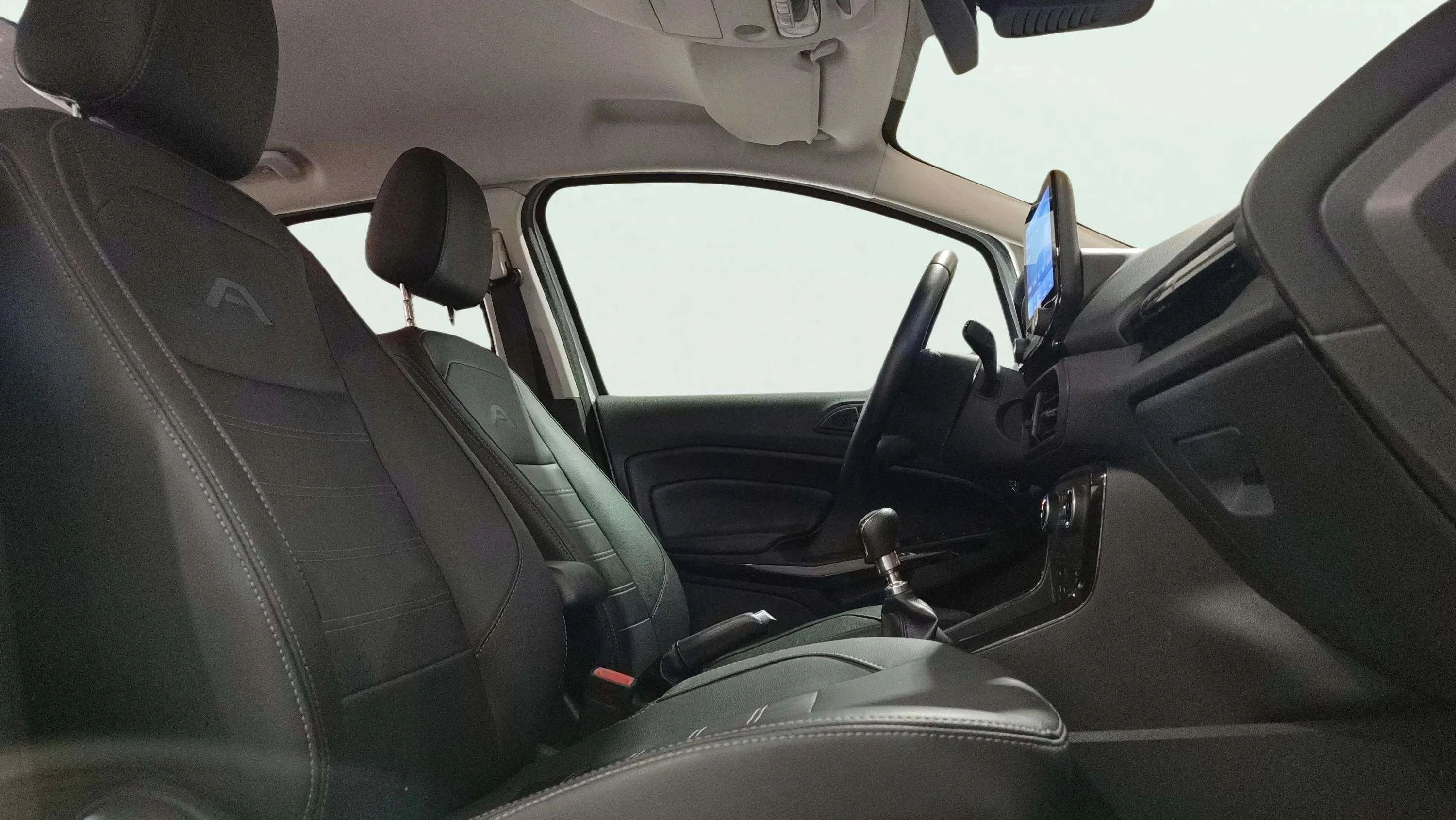 Ford EcoSport 1.0T EcoBoost Active - foto 18