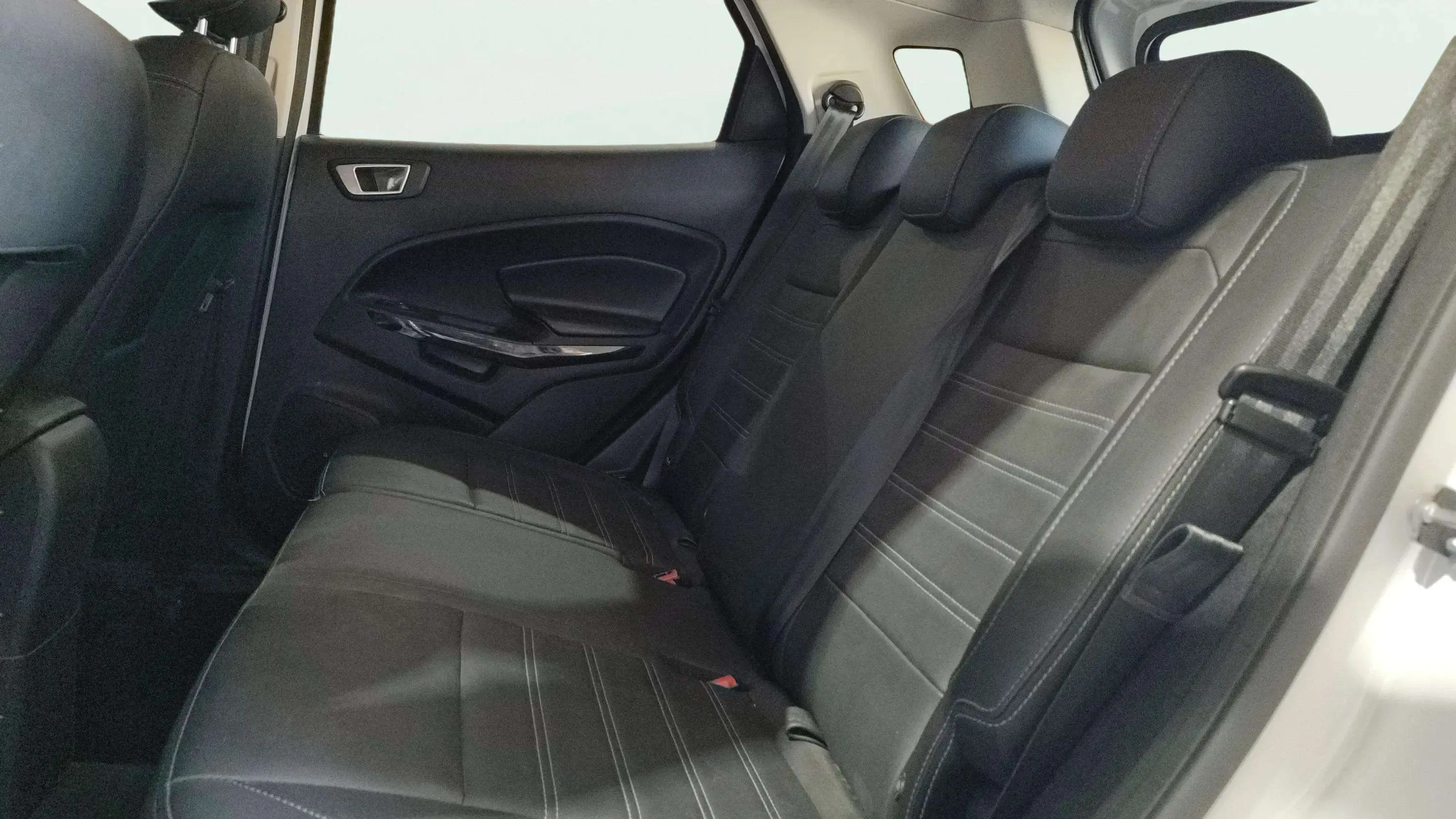 Ford EcoSport 1.0T EcoBoost Active - foto 15