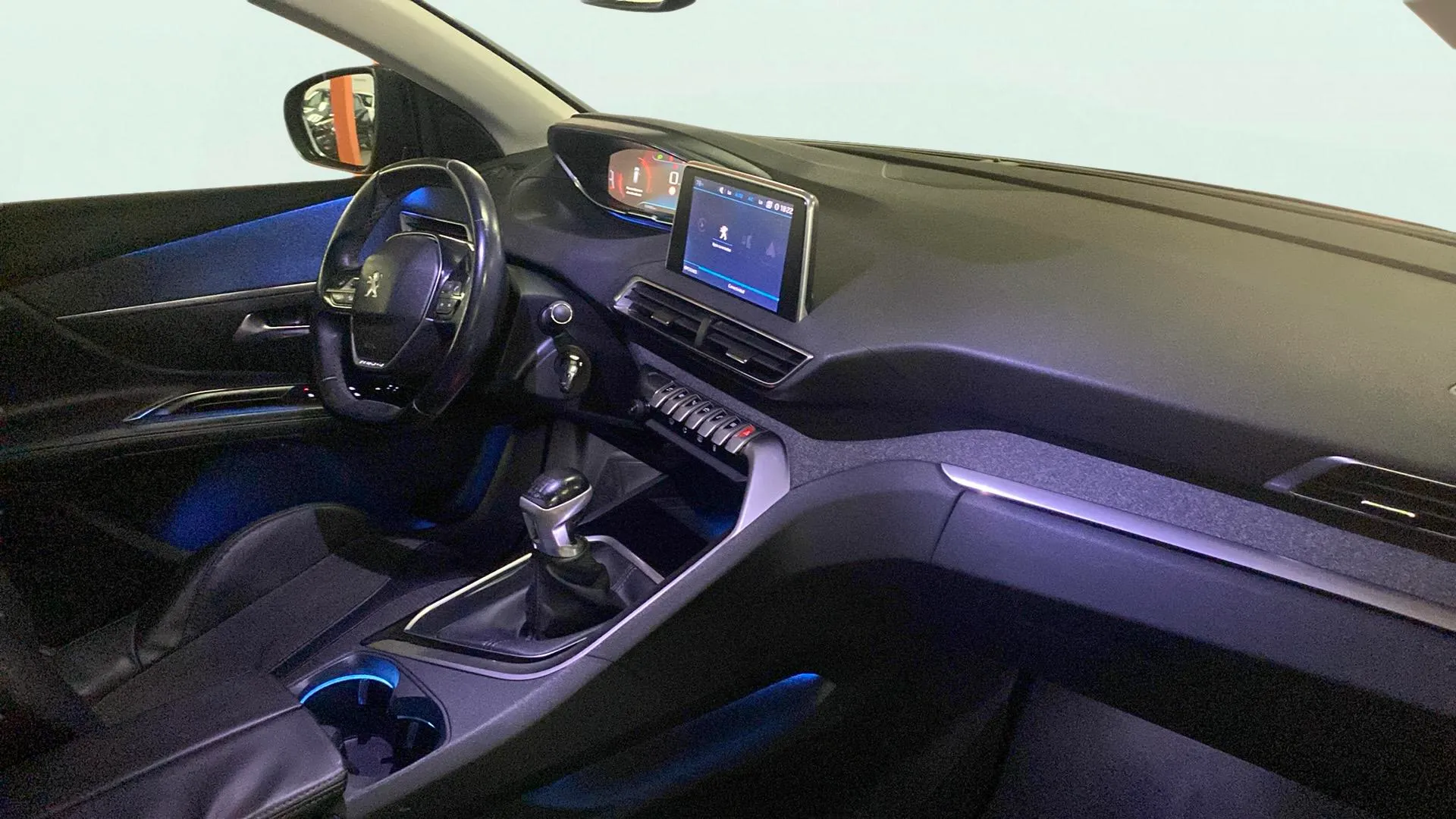 Peugeot 5008 Allure 1.2L PureTech - foto 12