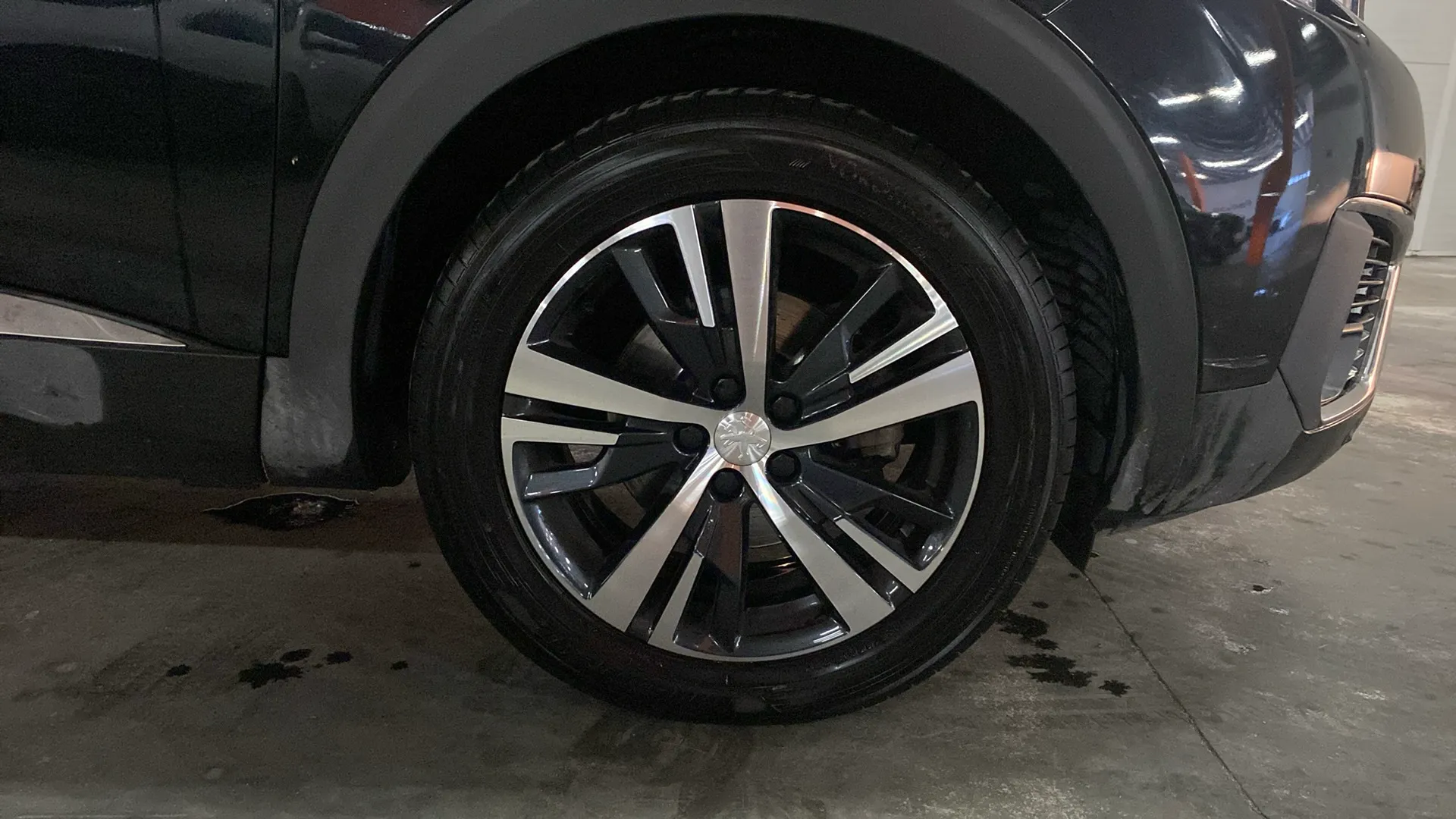 Peugeot 5008 Allure 1.2L PureTech - foto 31