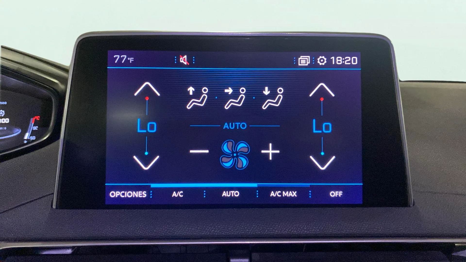 Peugeot 5008 Allure 1.2L PureTech - foto 21