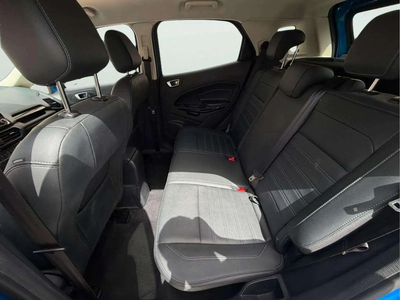 Ford EcoSport 1.0T EcoBoost Active - foto 9