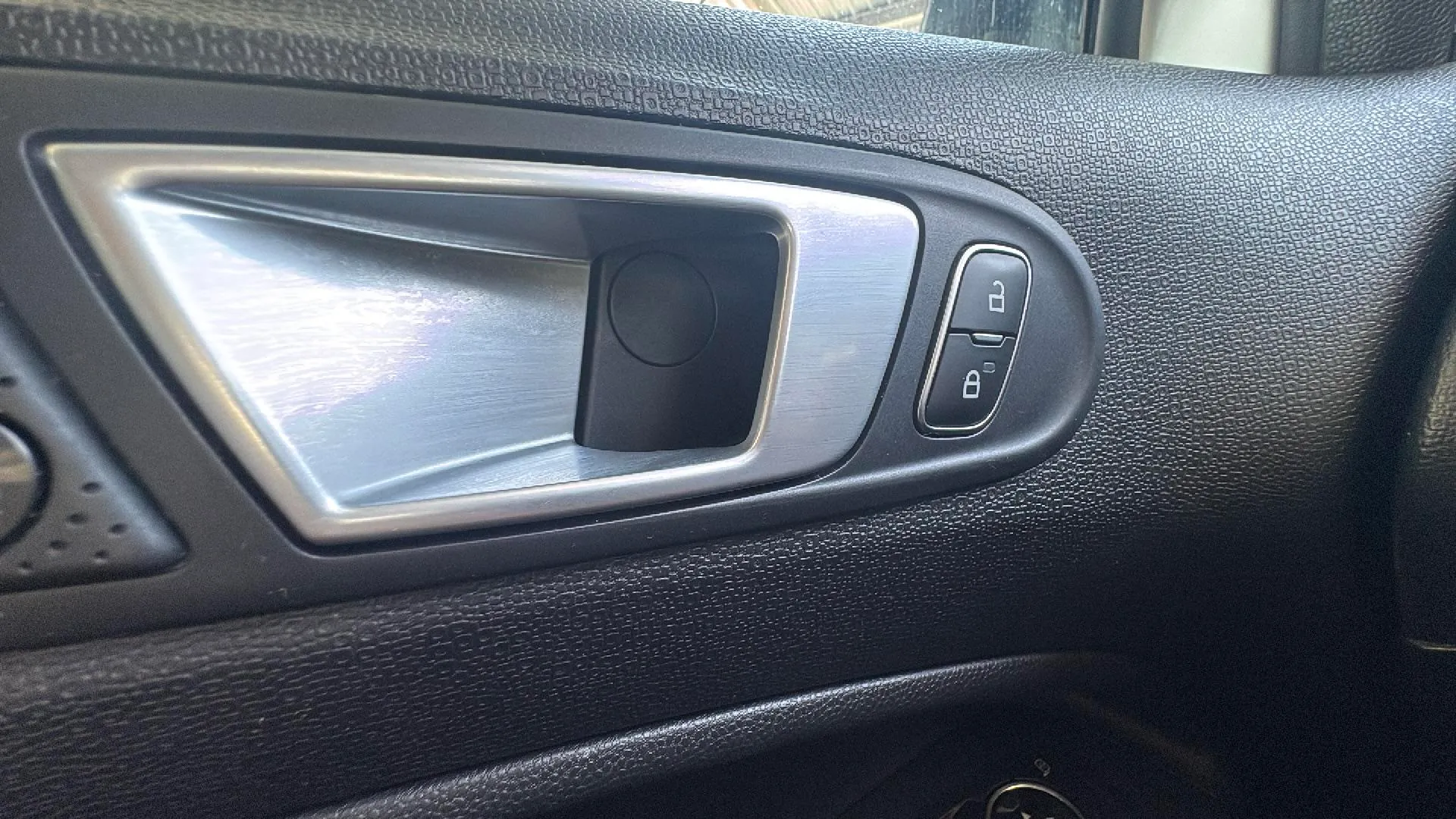 Ford EcoSport 1.0T EcoBoost Active - foto 15