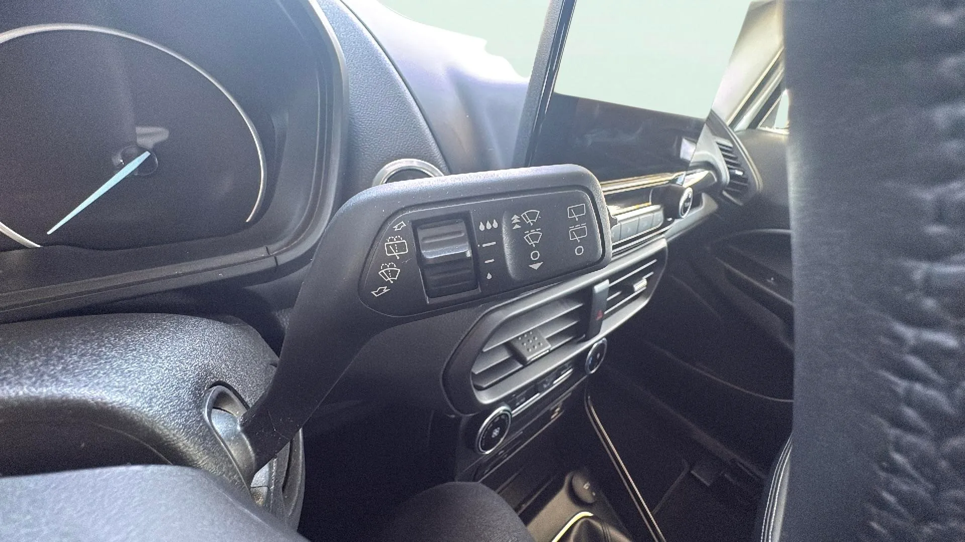 Ford EcoSport 1.0T EcoBoost Active - foto 13