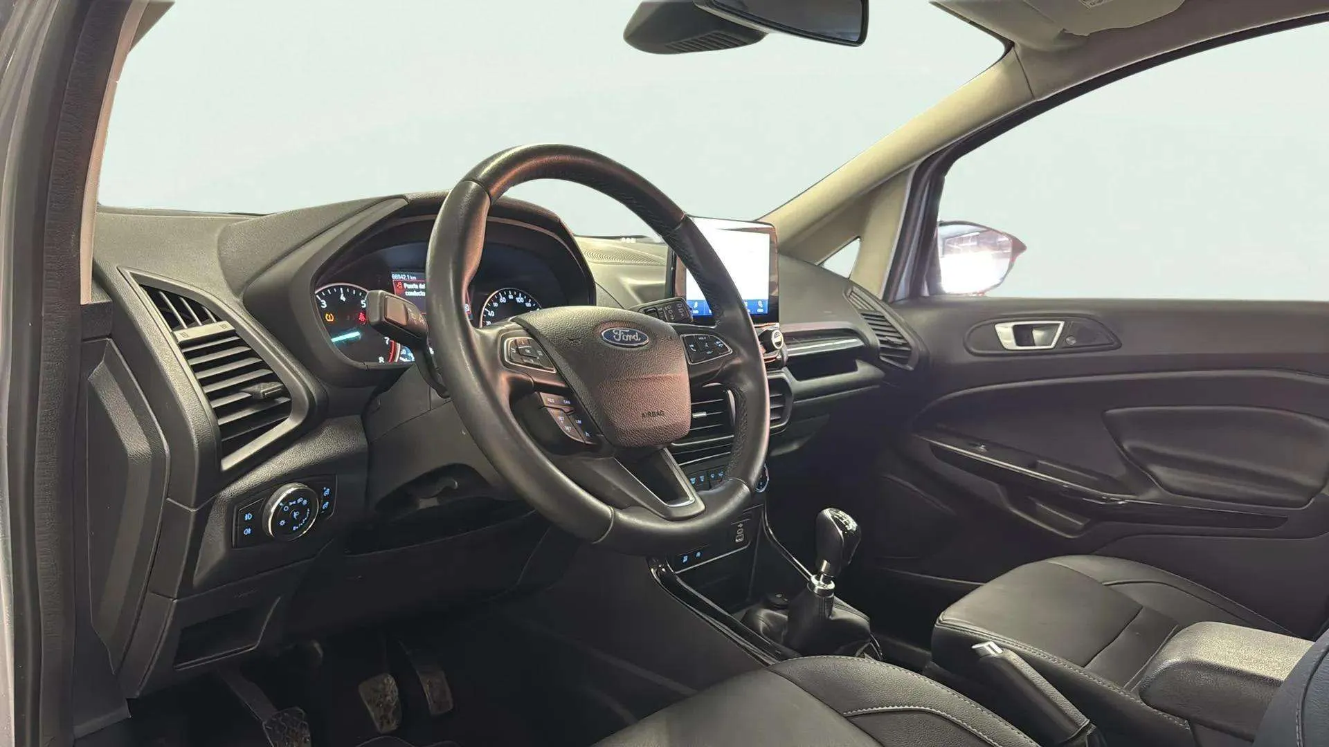 Ford EcoSport 1.0T EcoBoost ST Line - foto 11