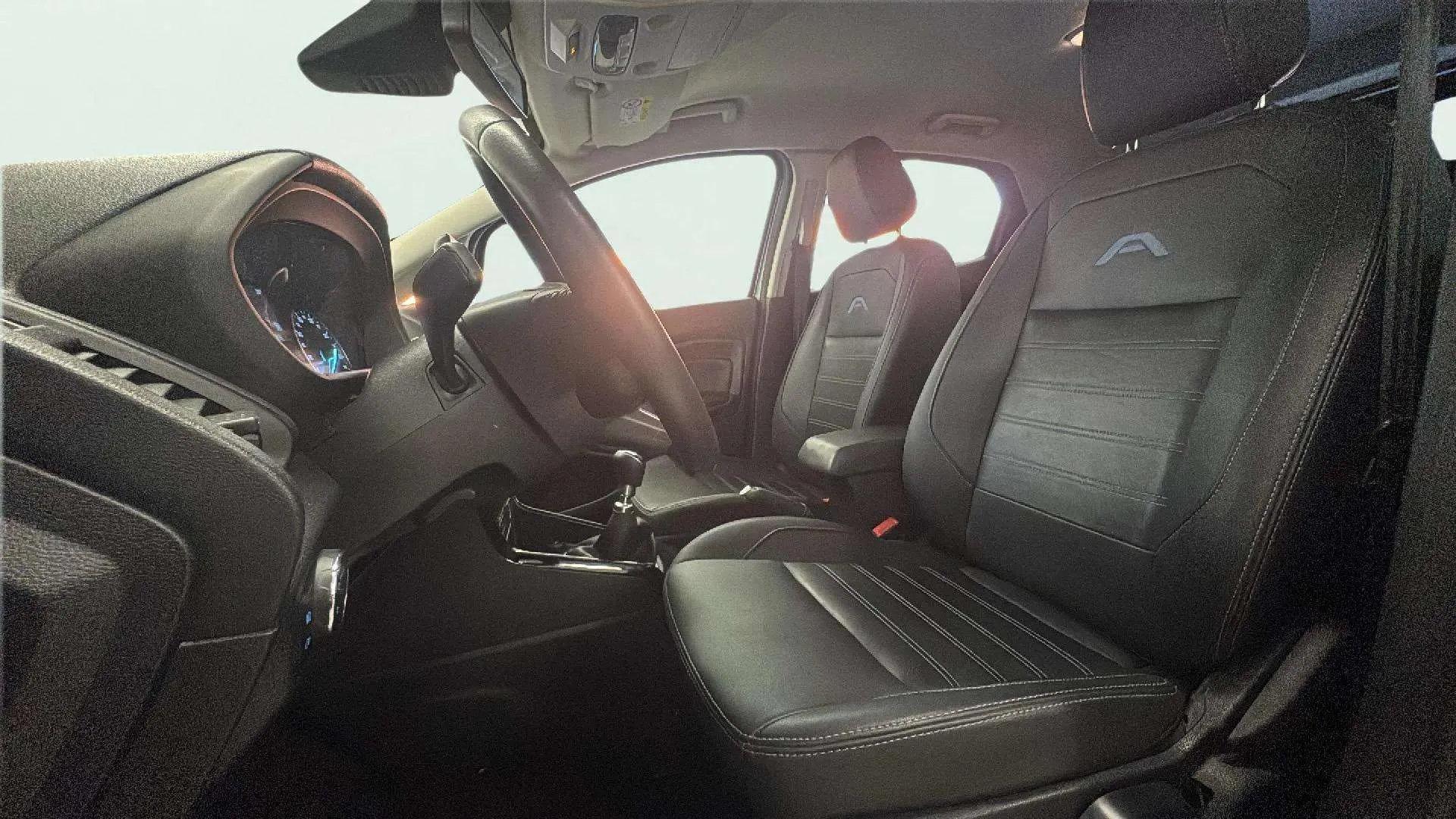 Ford EcoSport 1.0T EcoBoost ST Line - foto 16