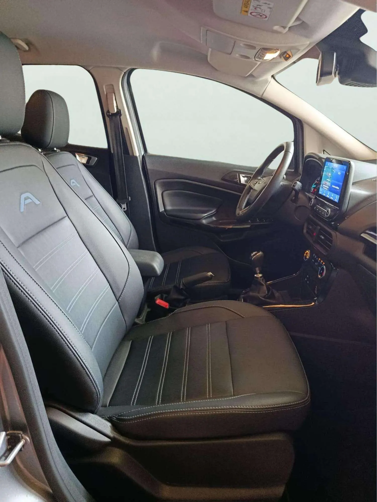 Ford EcoSport 1.0T EcoBoost Active - foto 21