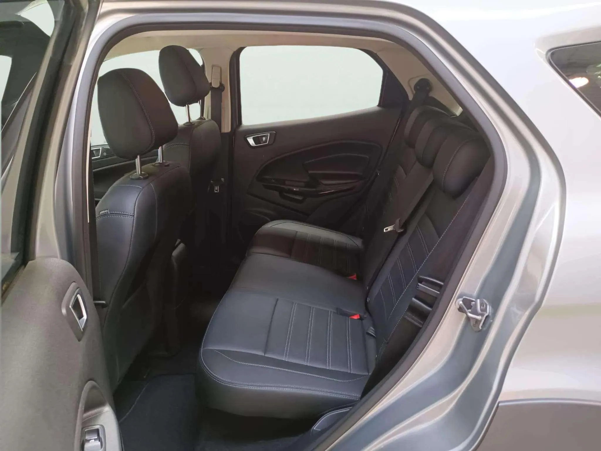 Ford EcoSport 1.0T EcoBoost Active - foto 9