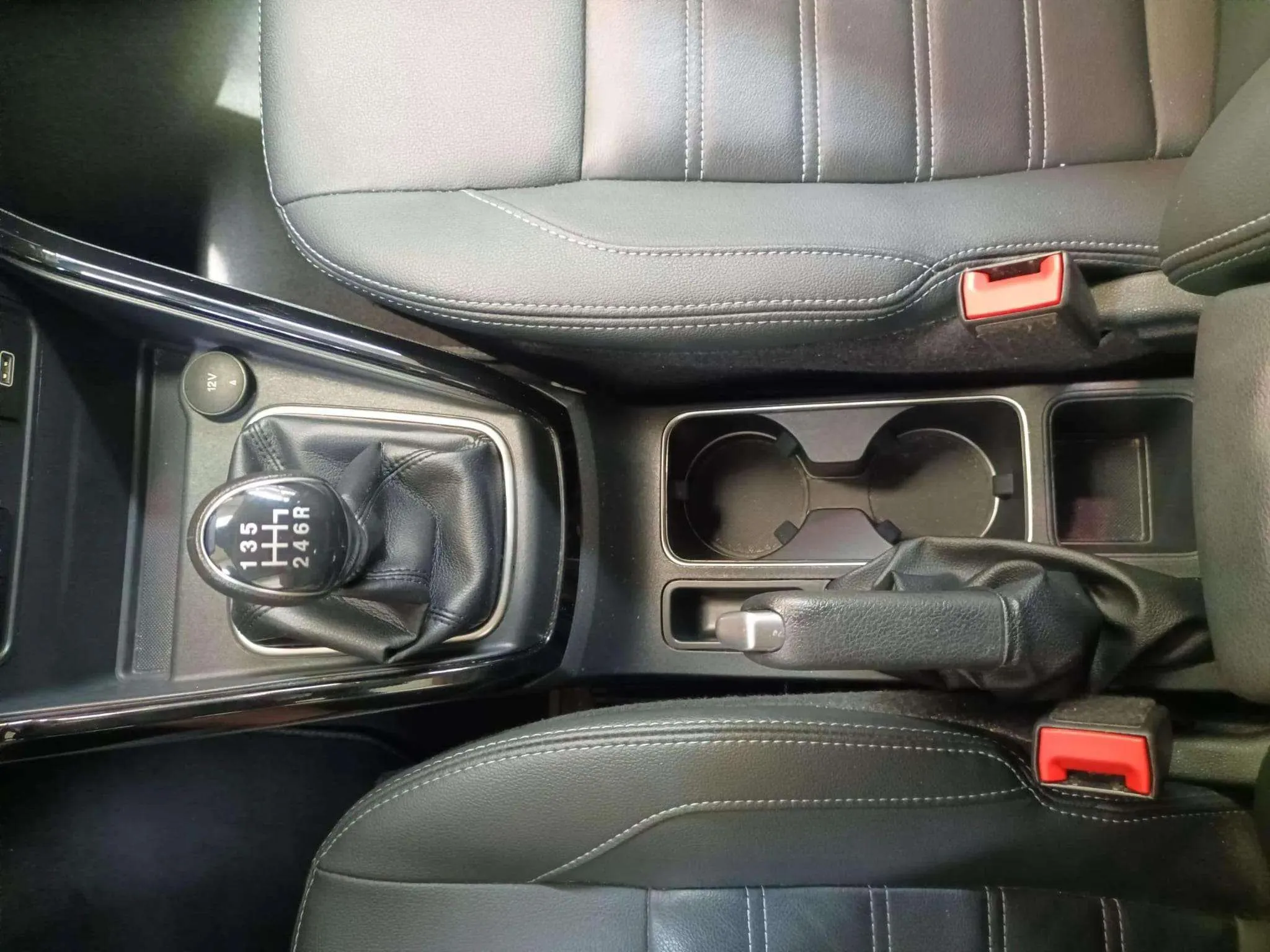 Ford EcoSport 1.0T EcoBoost Active - foto 11