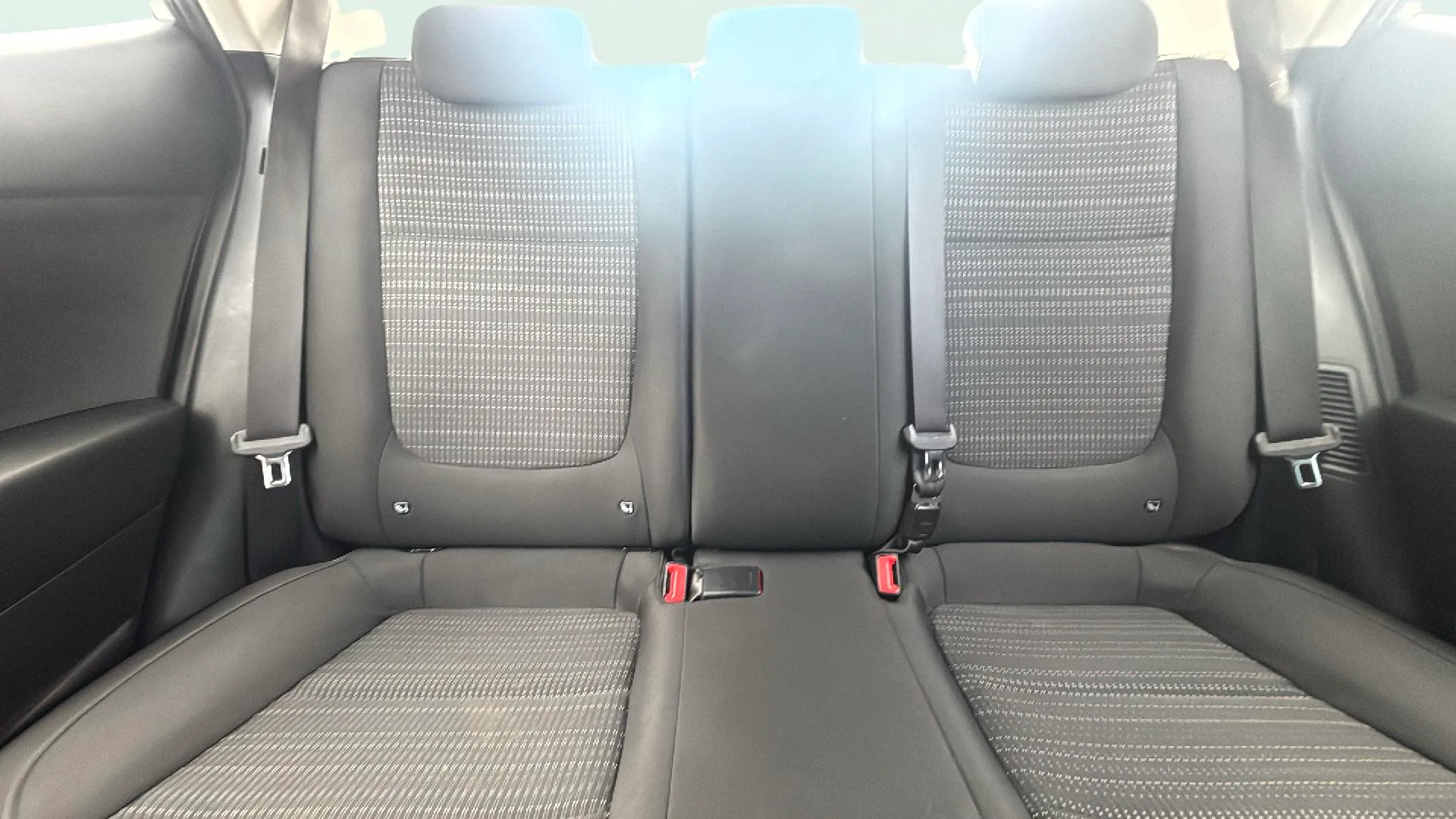 Kia Stonic 1.0 T-GDi MHEV Drive - foto 16