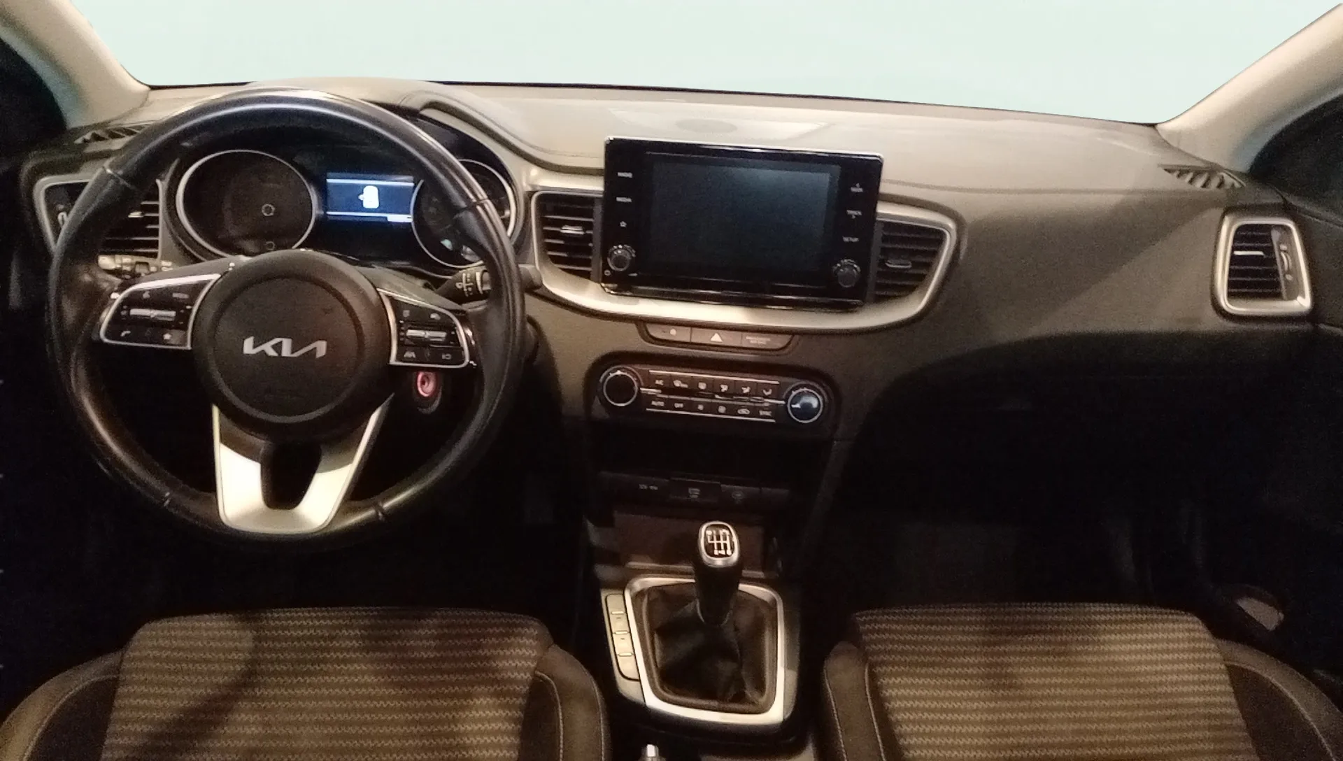 Kia XCeed 1.0 T-GDi Drive - foto 17