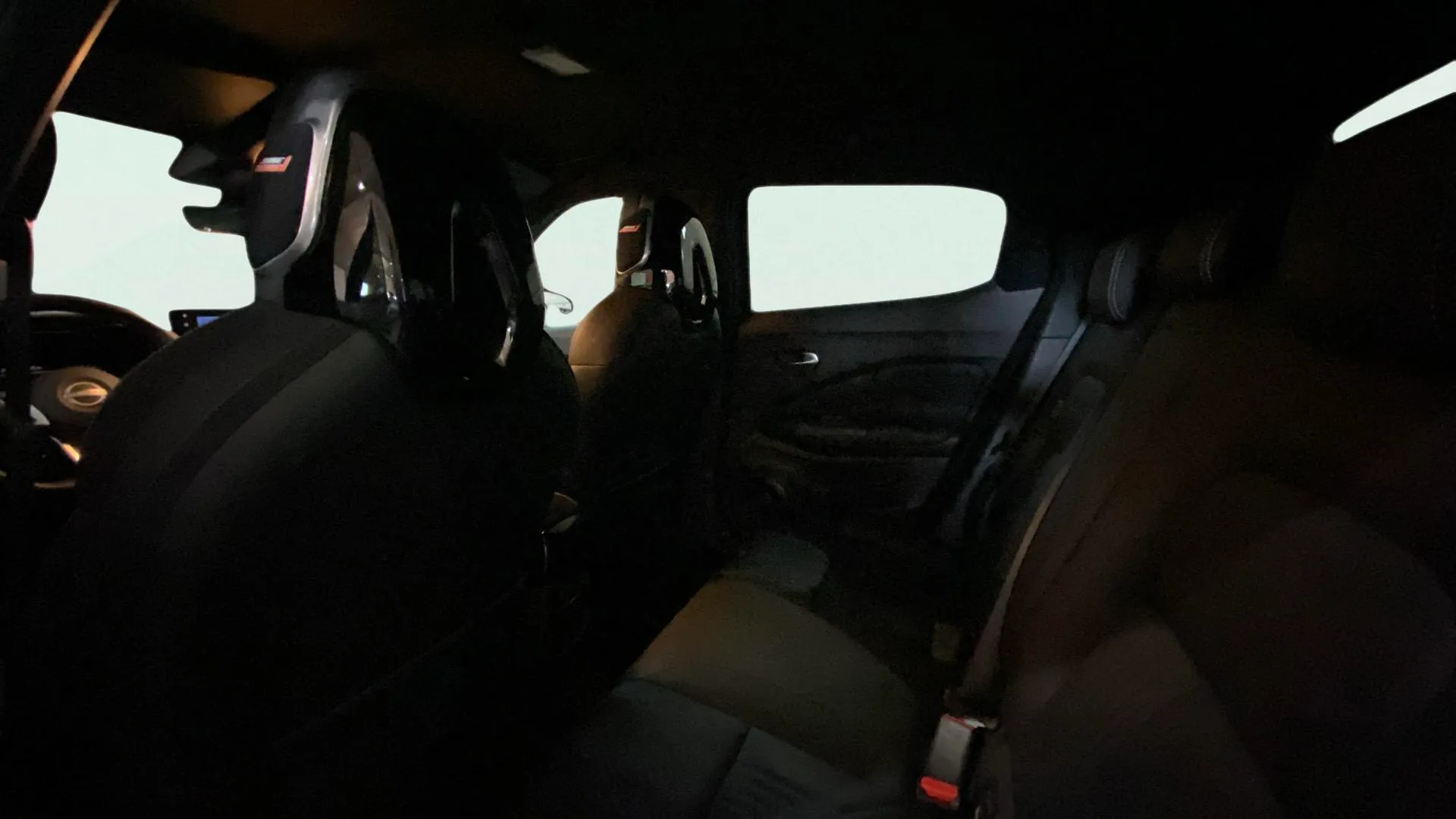 Nissan Juke DIG-T Tekna - foto 20