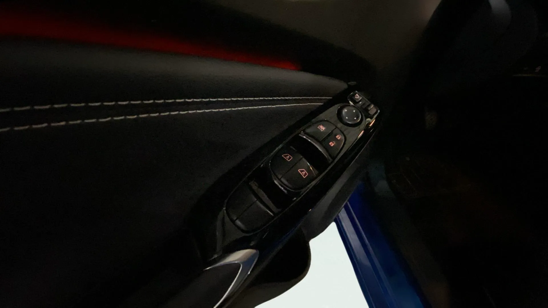 Nissan Juke DIG-T Tekna - foto 18