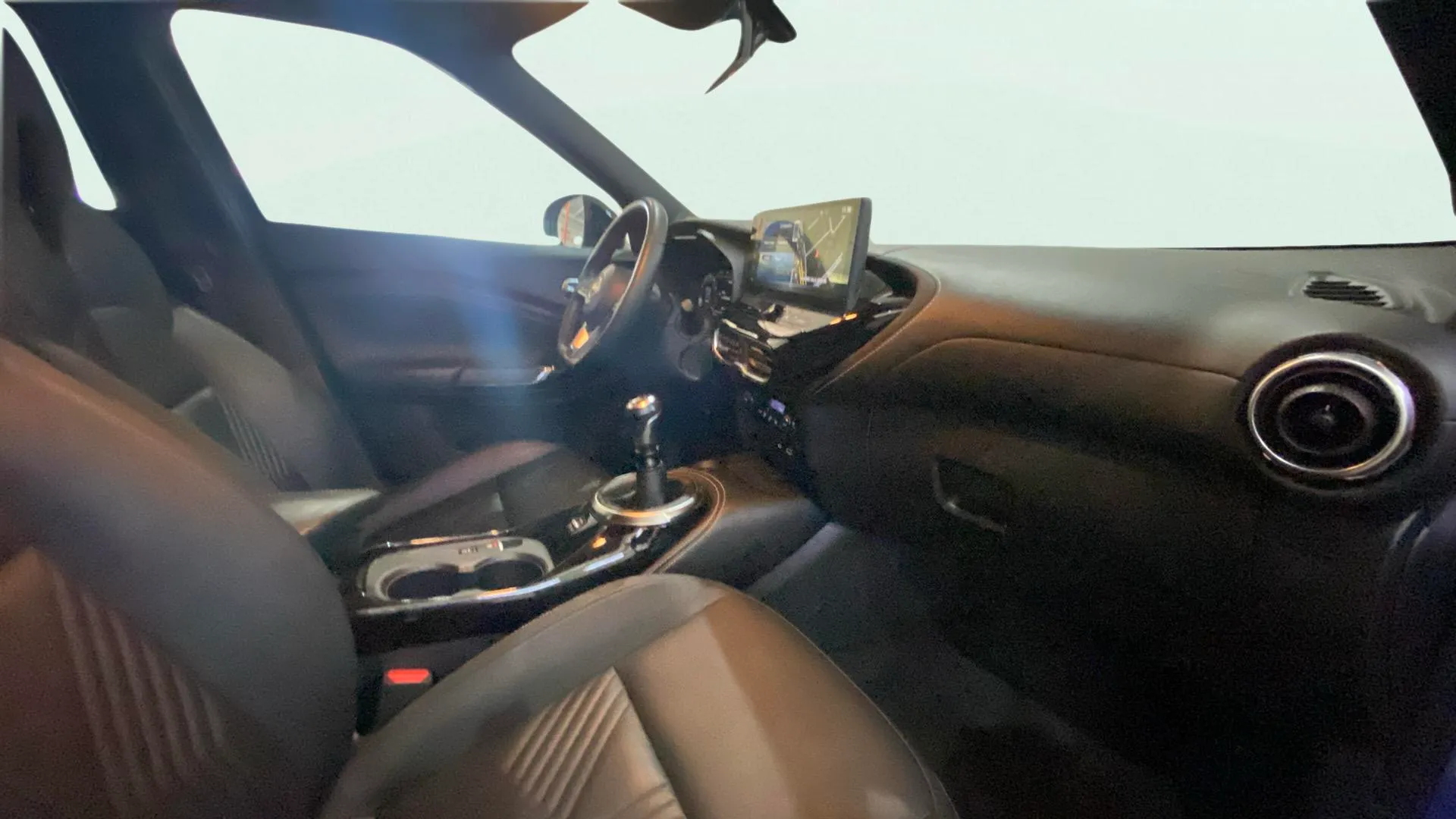 Nissan Juke DIG-T Tekna - foto 22