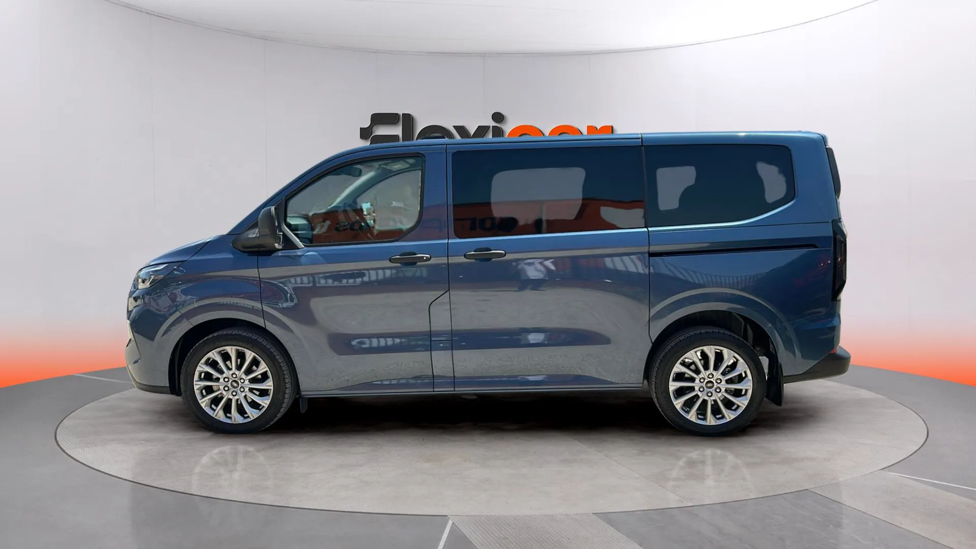 Ford Transit Custom Kombi 2.0 Eco 100 320 L1 Limited AWD - foto 4