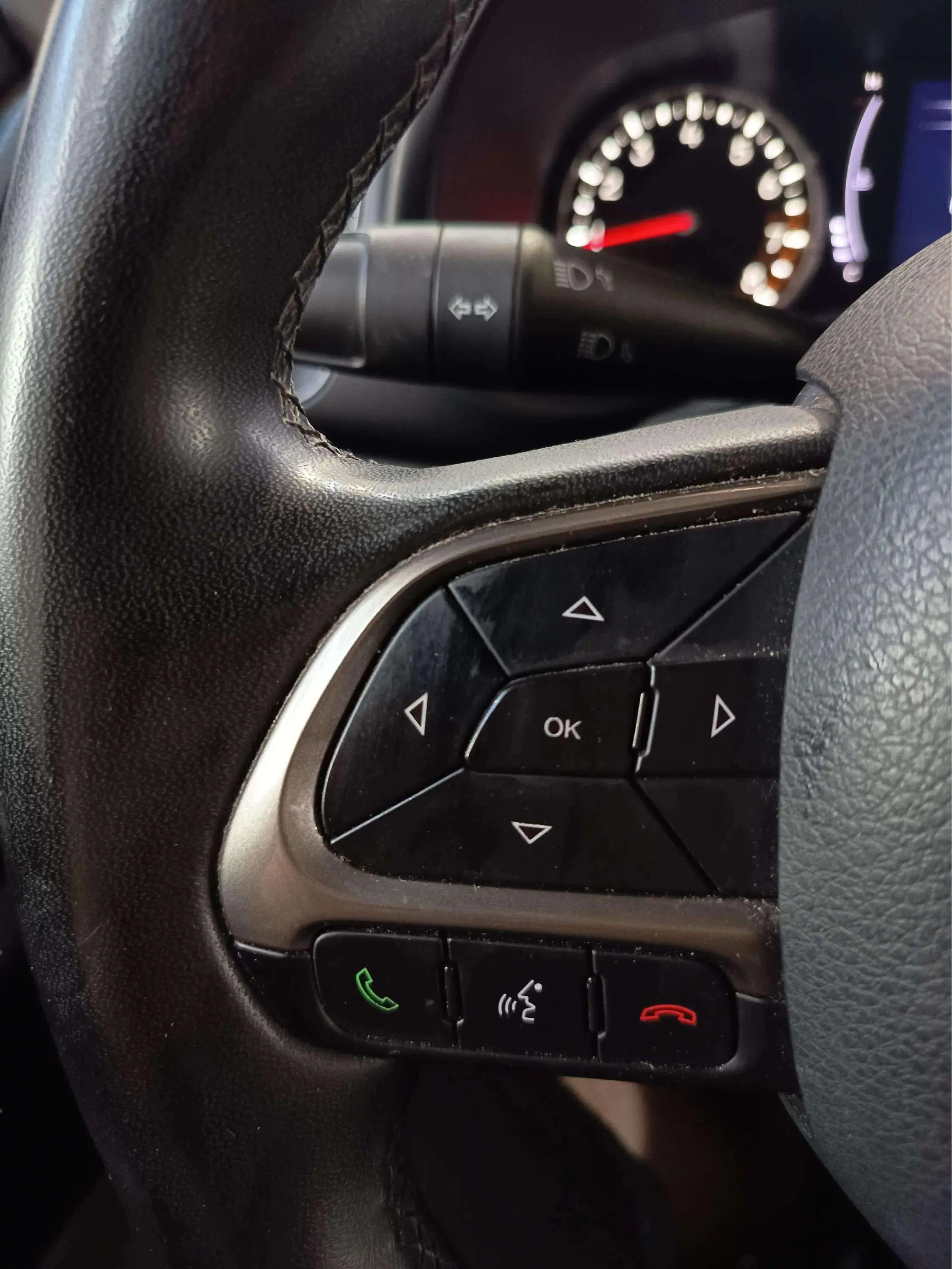 Jeep Renegade Longitude 1.0G 4x2 - foto 11
