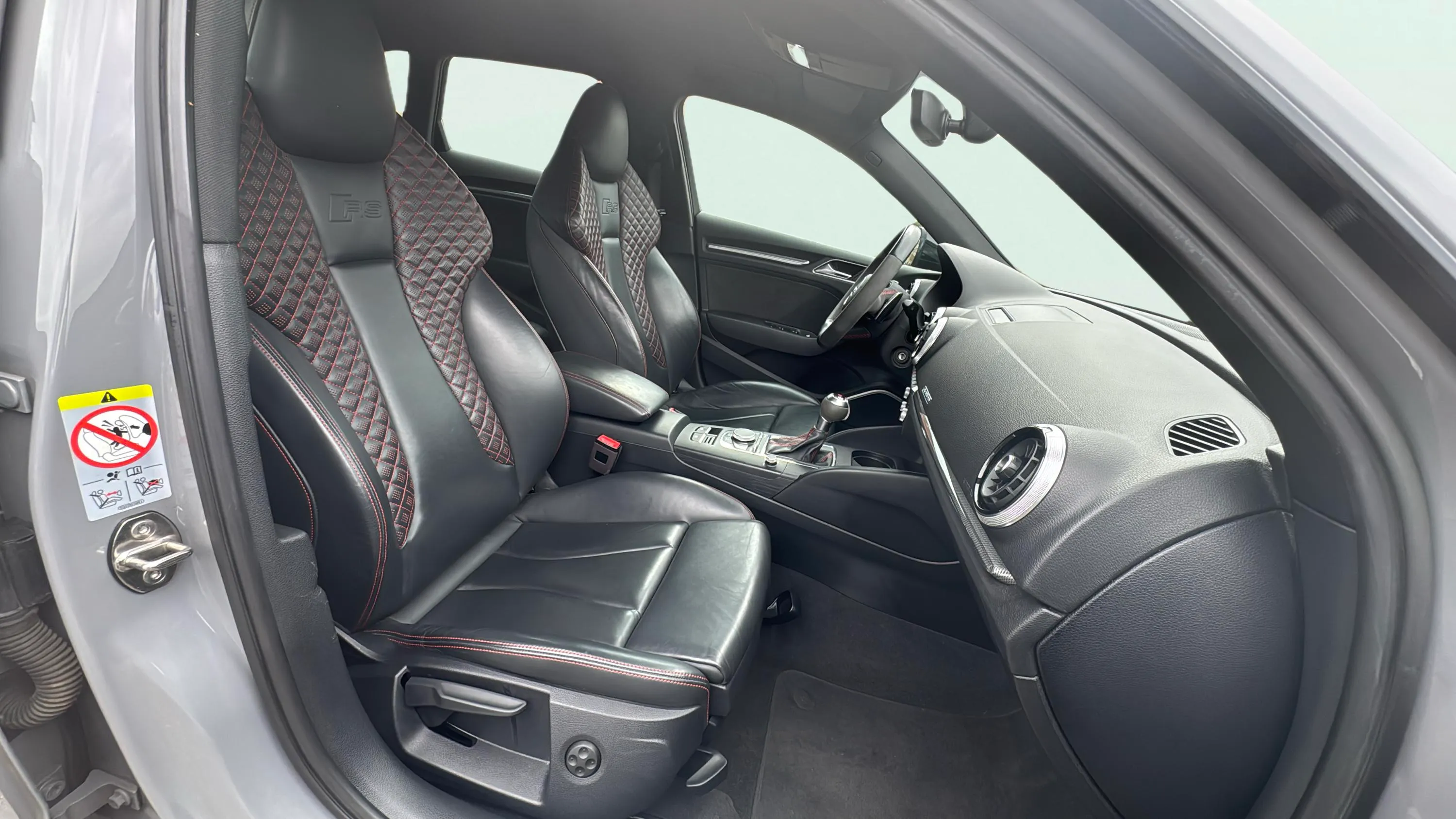 Audi A3 RS3 Sportback TFSI quattro S tron - foto 15