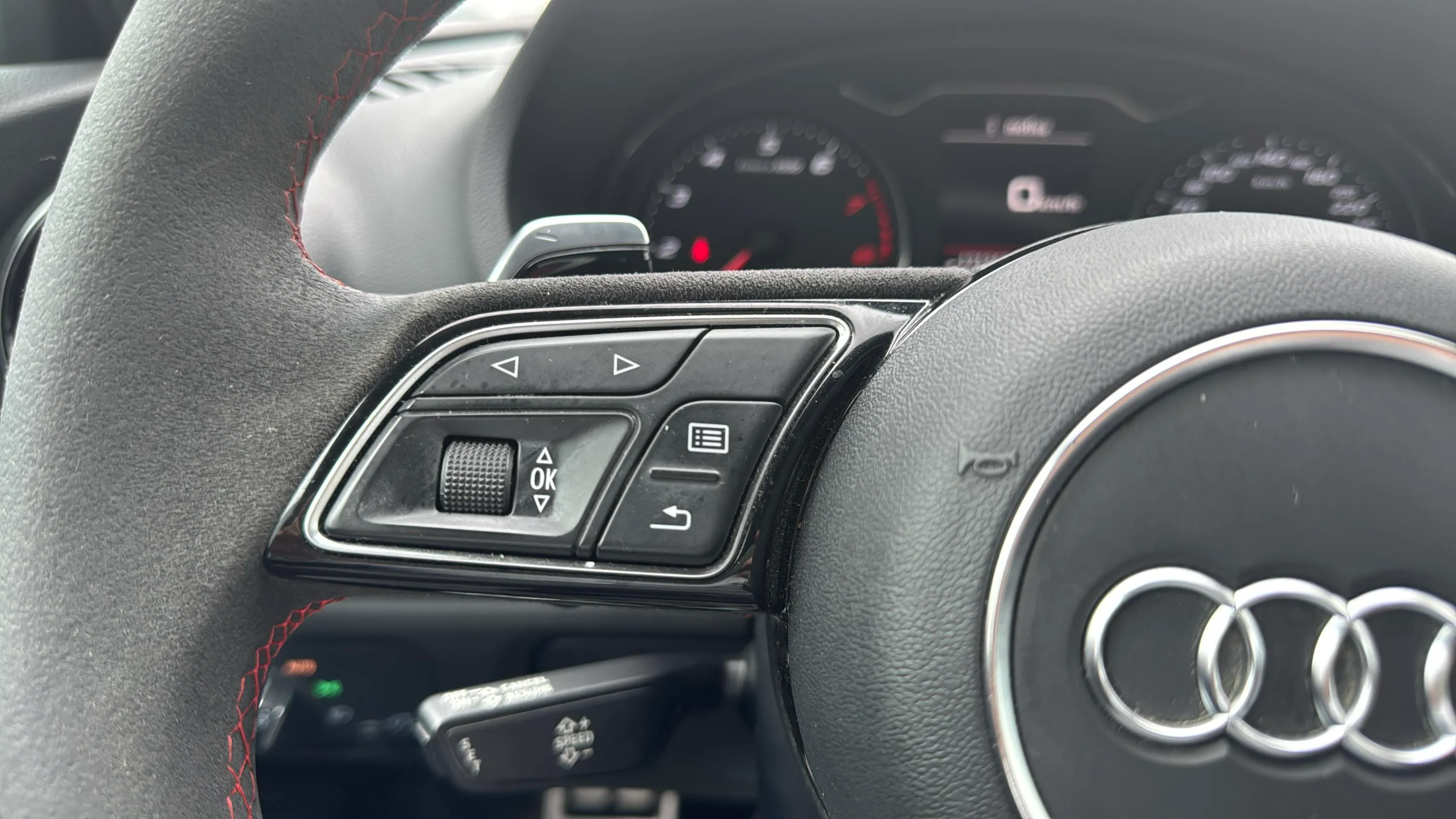 Audi A3 RS3 Sportback TFSI quattro S tron - foto 18