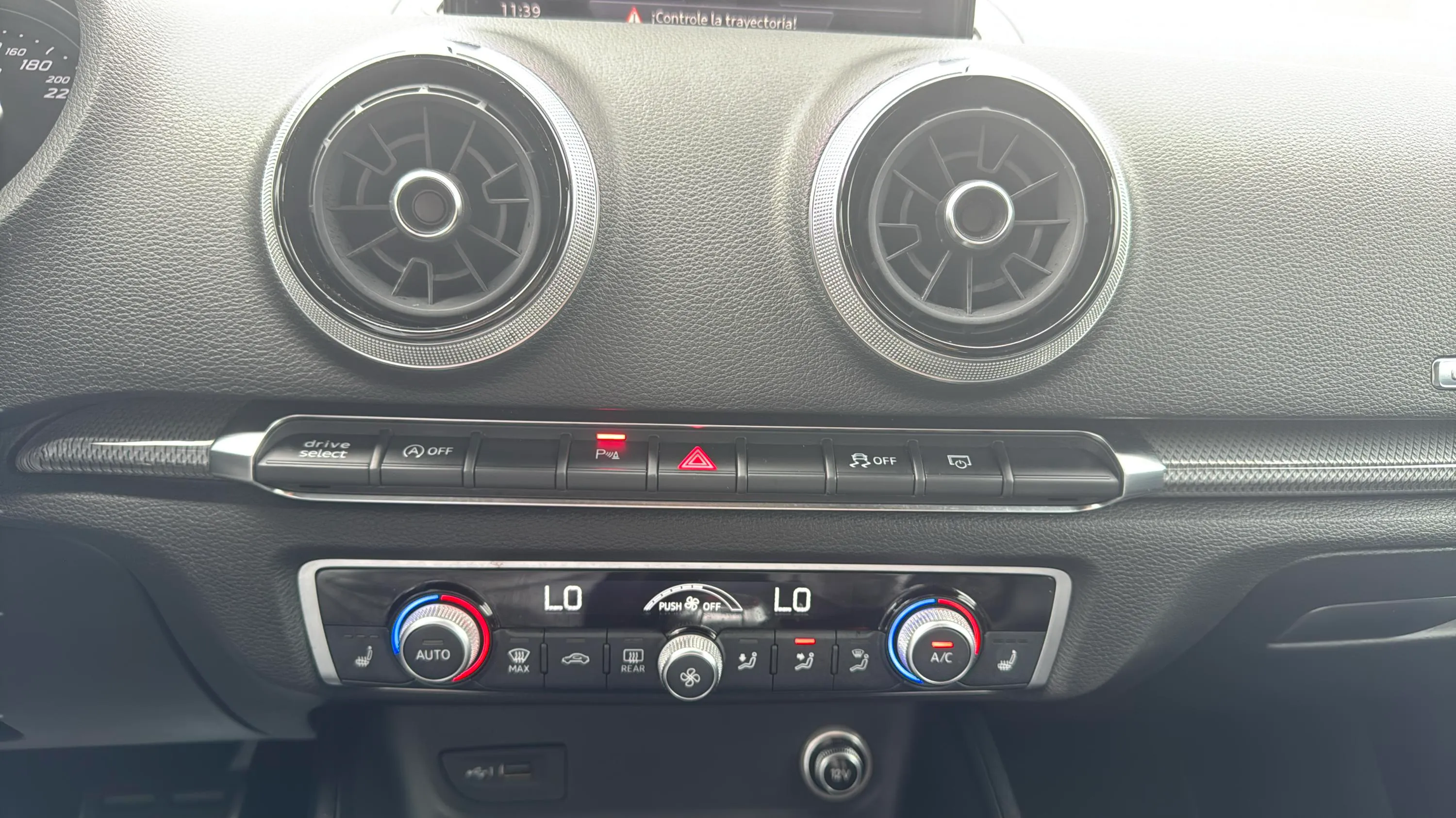 Audi A3 RS3 Sportback TFSI quattro S tron - foto 20