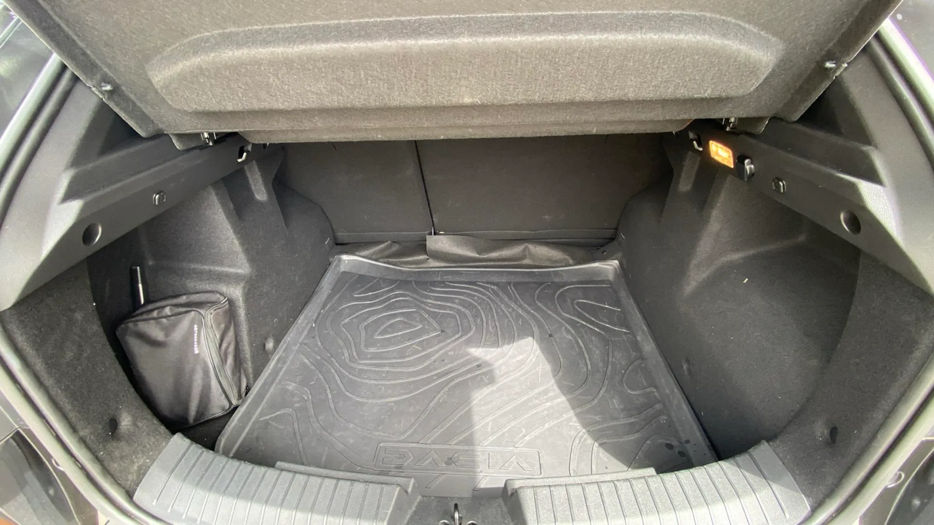 Dacia Duster Extreme mild hybrid 140 - foto 16