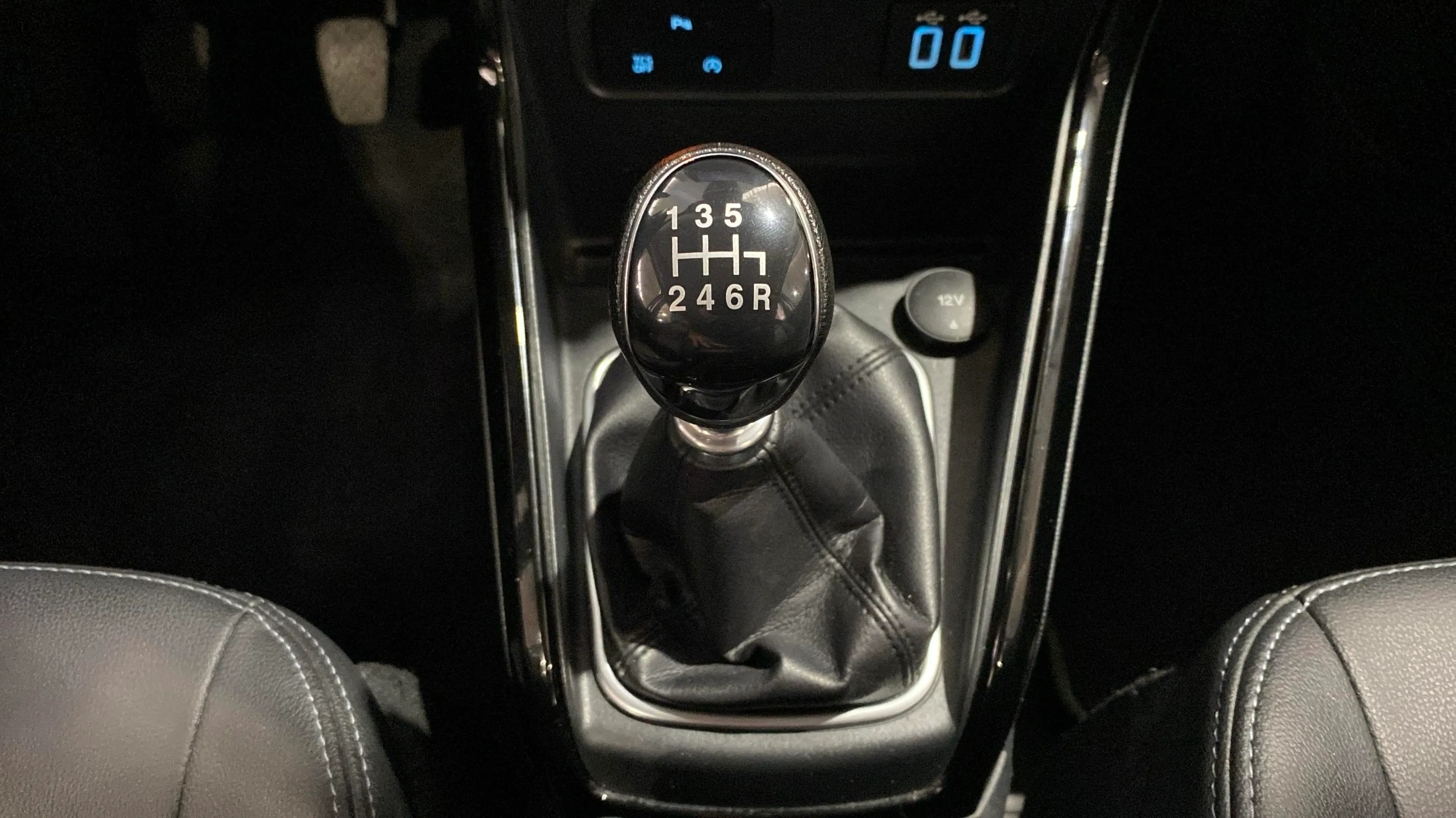Ford EcoSport 1.0T EcoBoost Active - foto 19